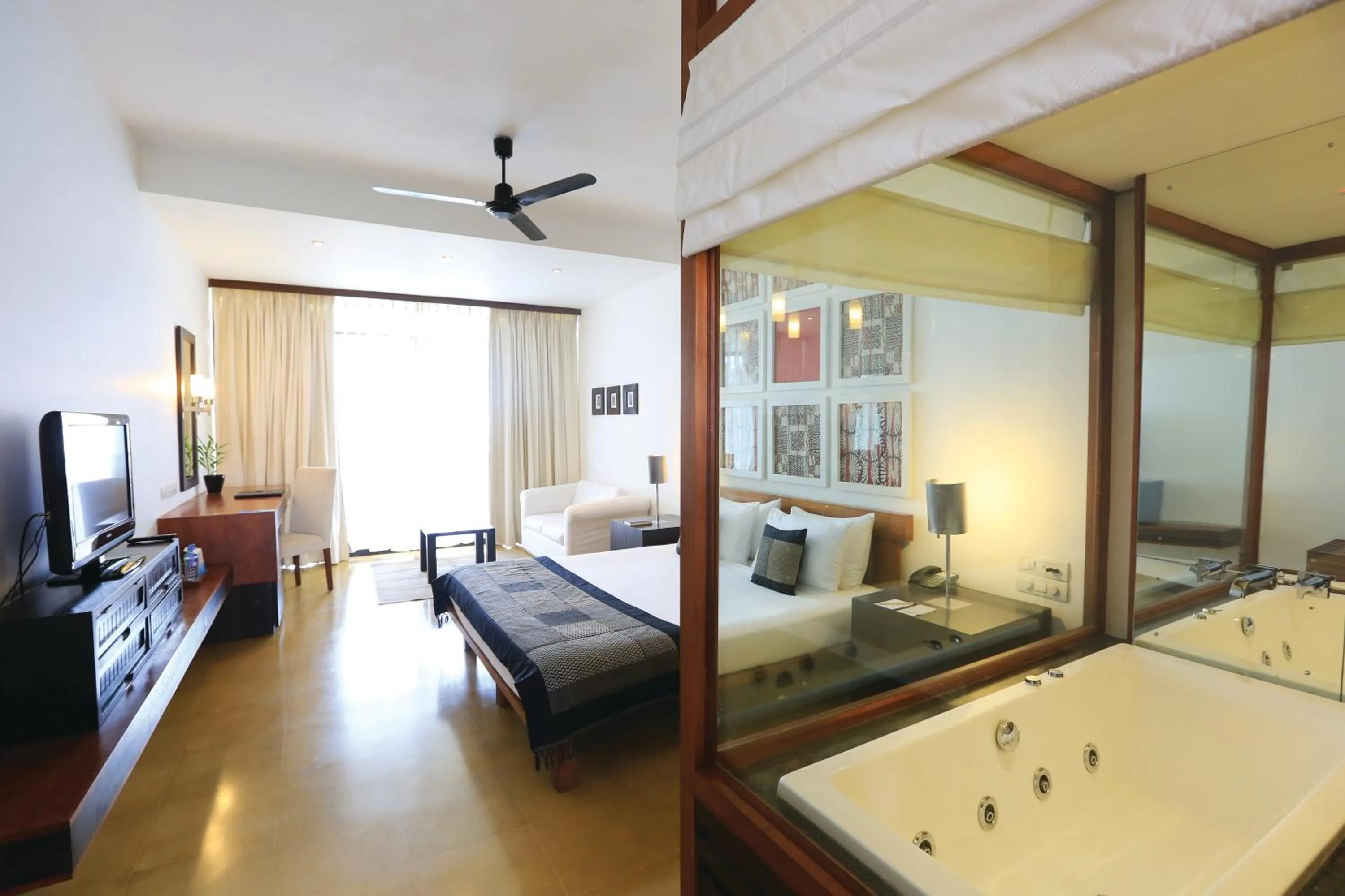 Photo of the whole room, Bed in The Blue Water - Geoffrey Bawa Heritage Resort Hotel