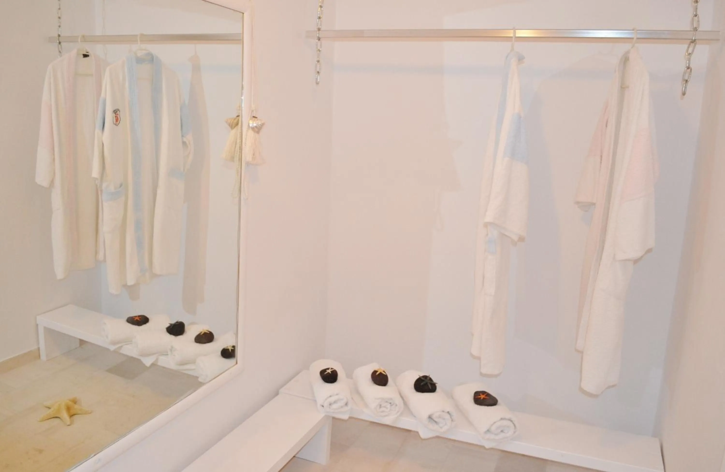 Decorative detail in Sol Mare Salis