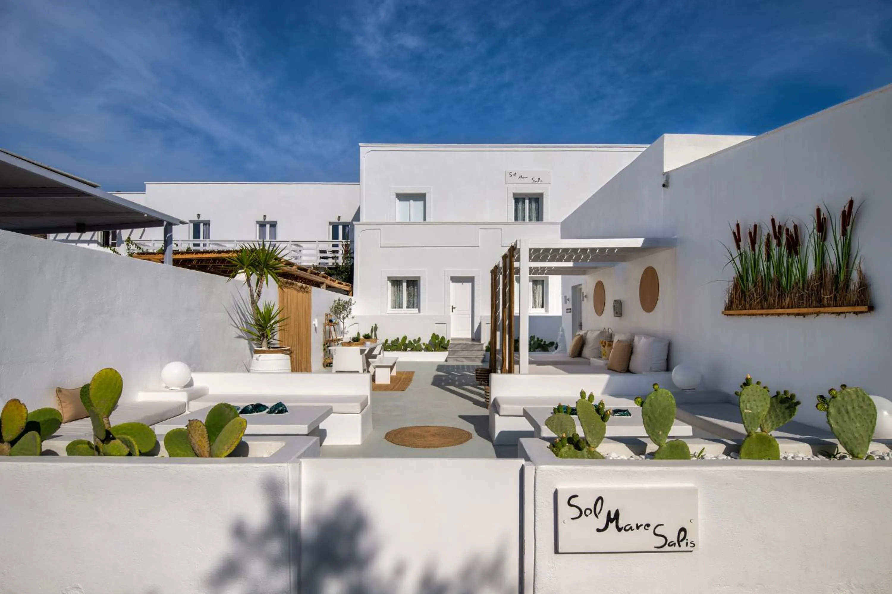 Property building in Sol Mare Salis