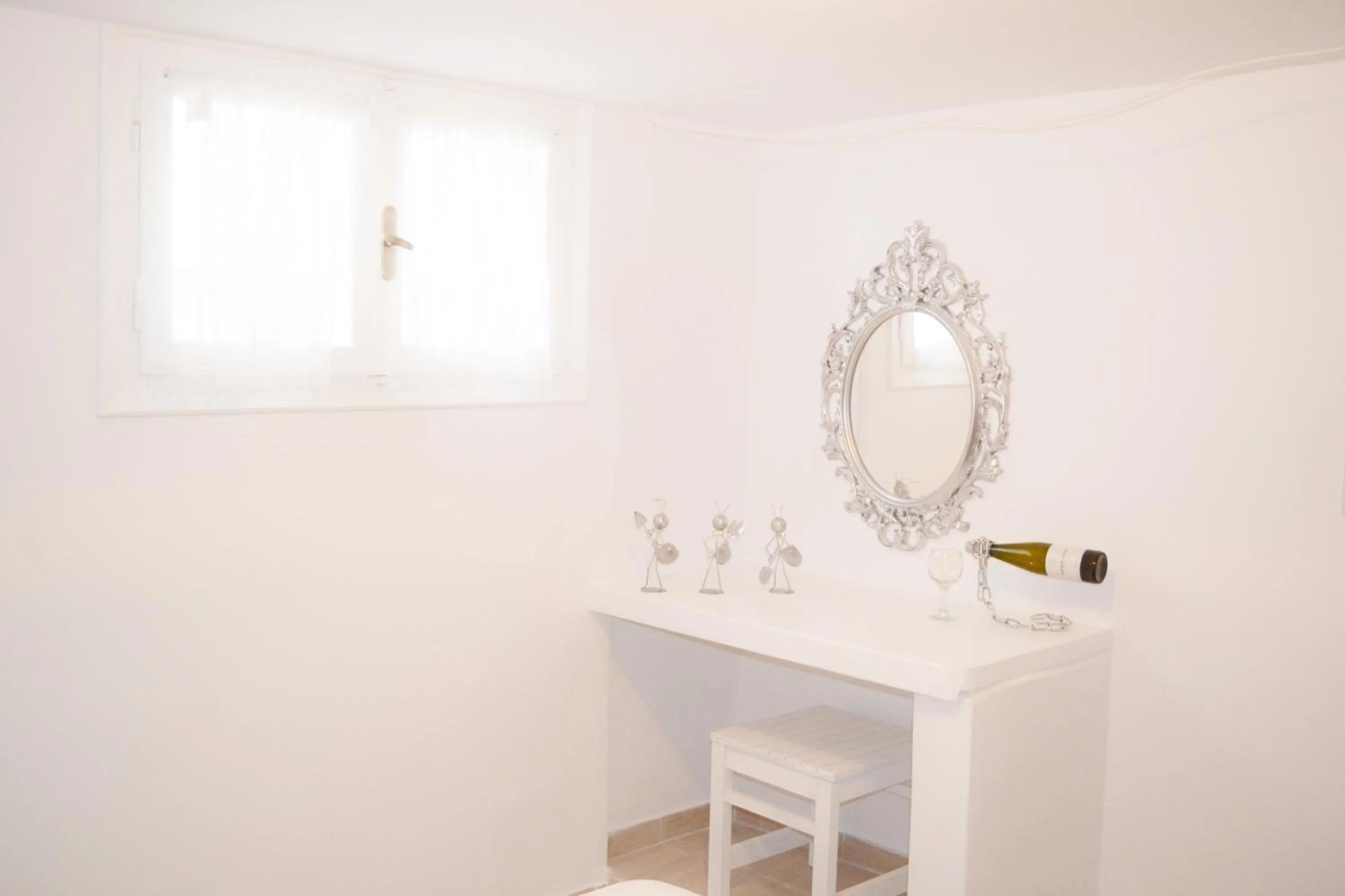 Decorative detail in Sol Mare Salis