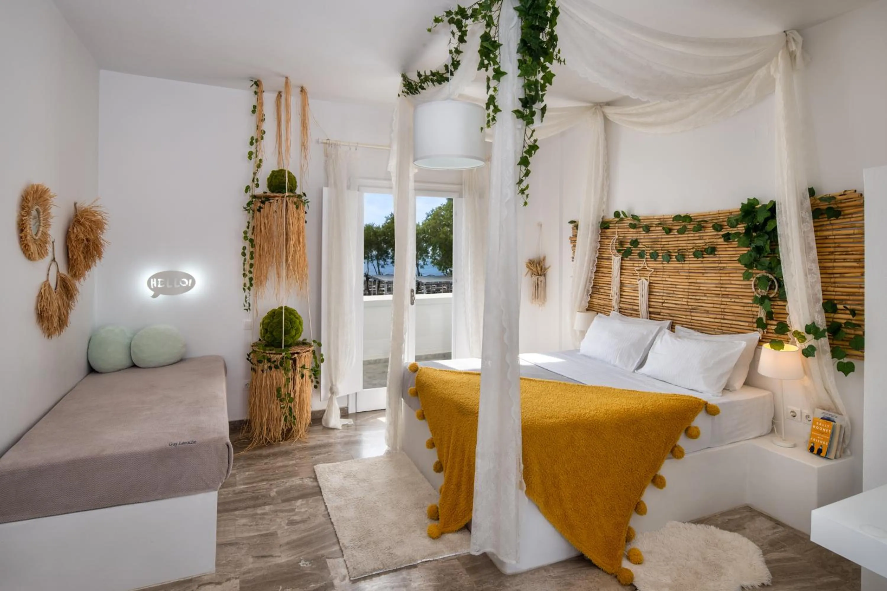 Decorative detail, Bed in Sol Mare Salis