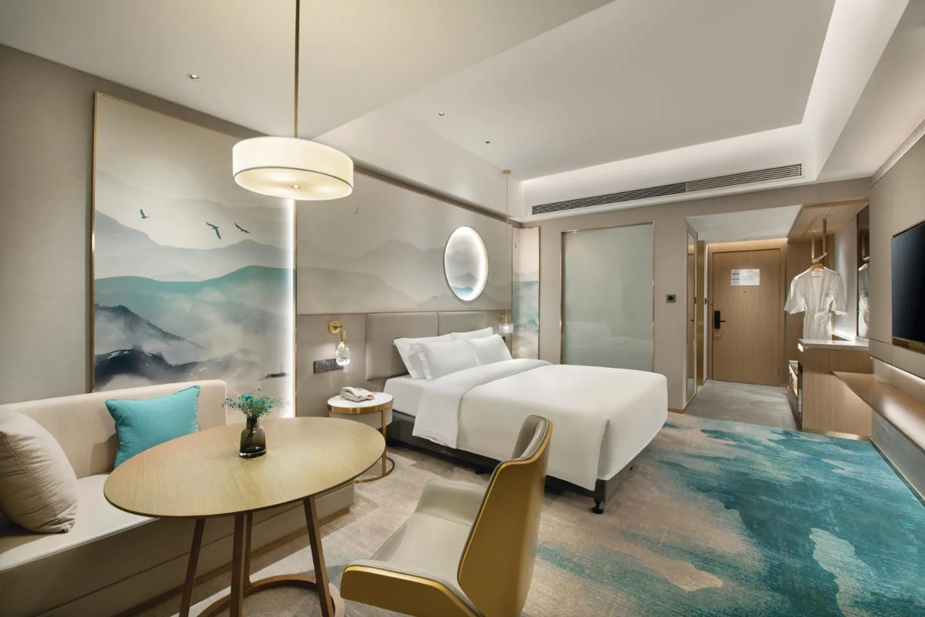 Bed in Shenzhen Grand Skylight Garden Hotel