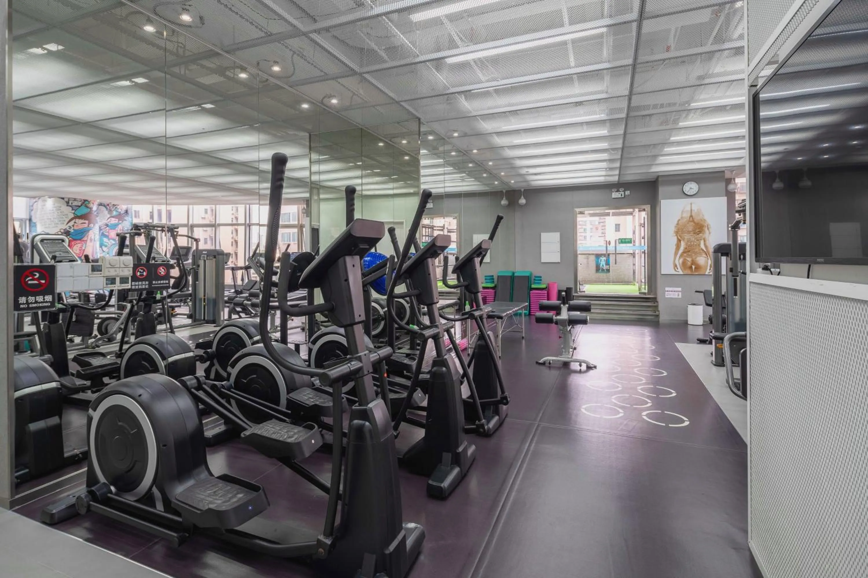 Fitness centre/facilities in Shenzhen Grand Skylight Garden Hotel