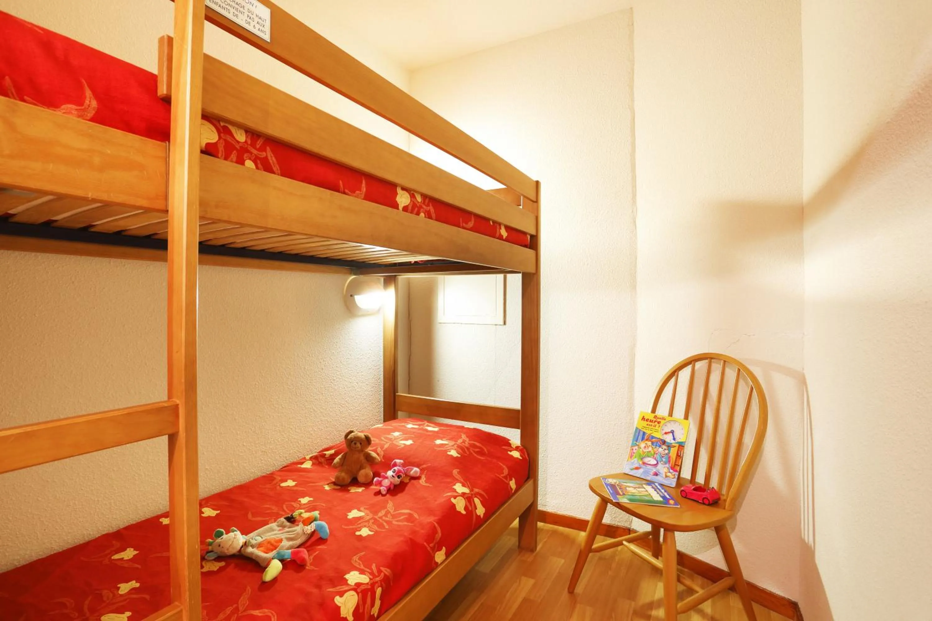 Bedroom, Bed in Résidence Néméa Le Nevez