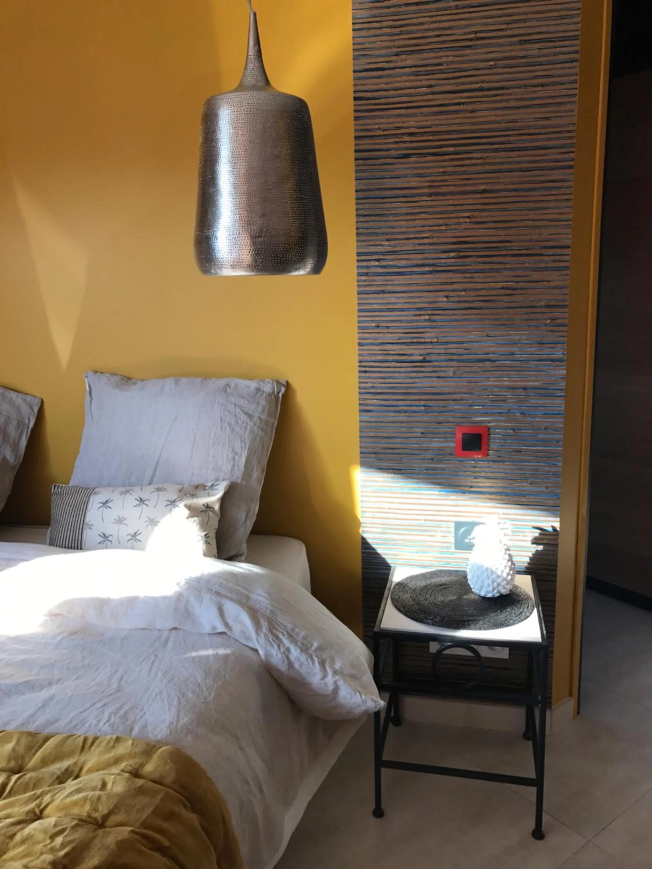 Photo of the whole room, Bed in Escapades Lointaines