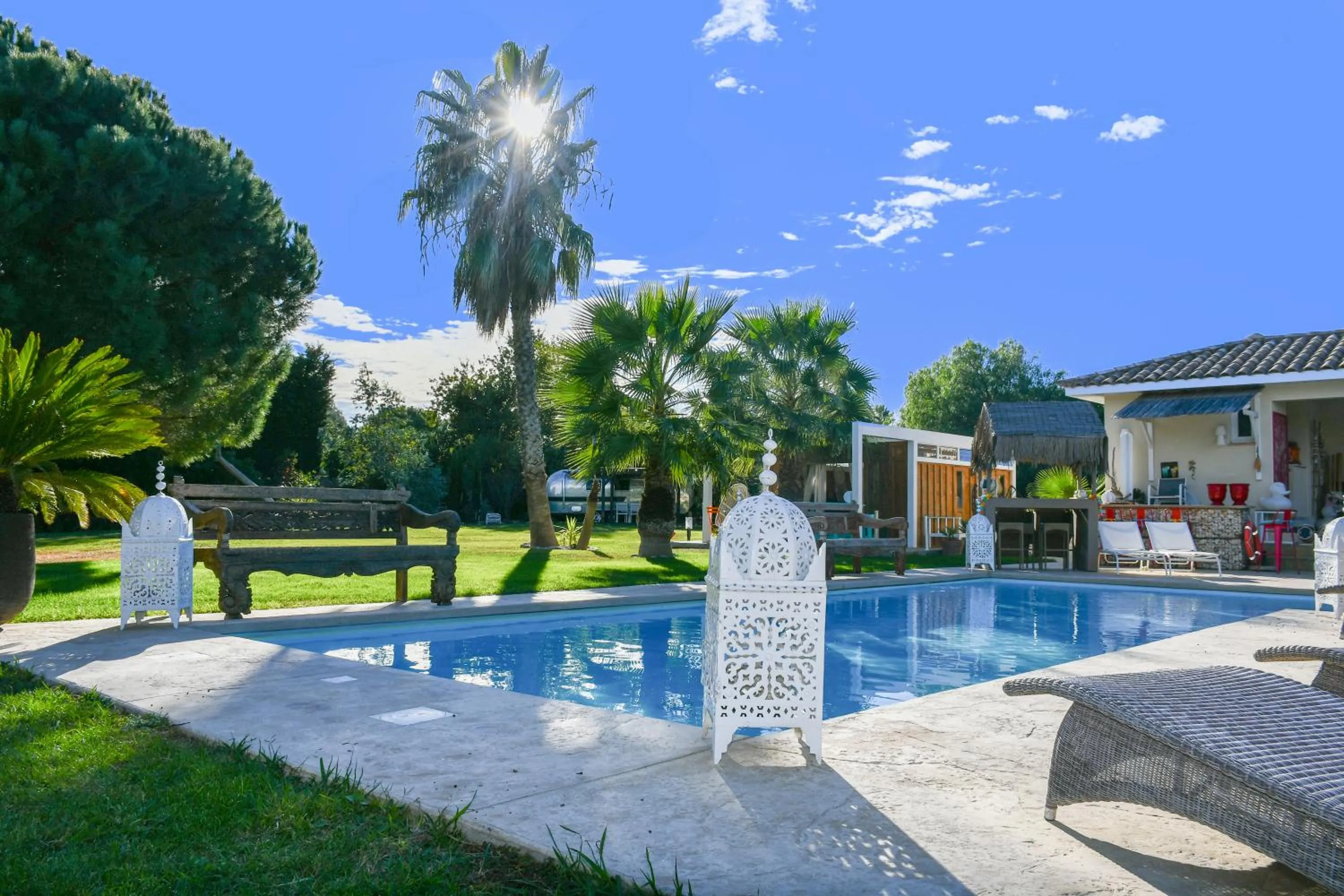 Swimming pool in Escapades Lointaines