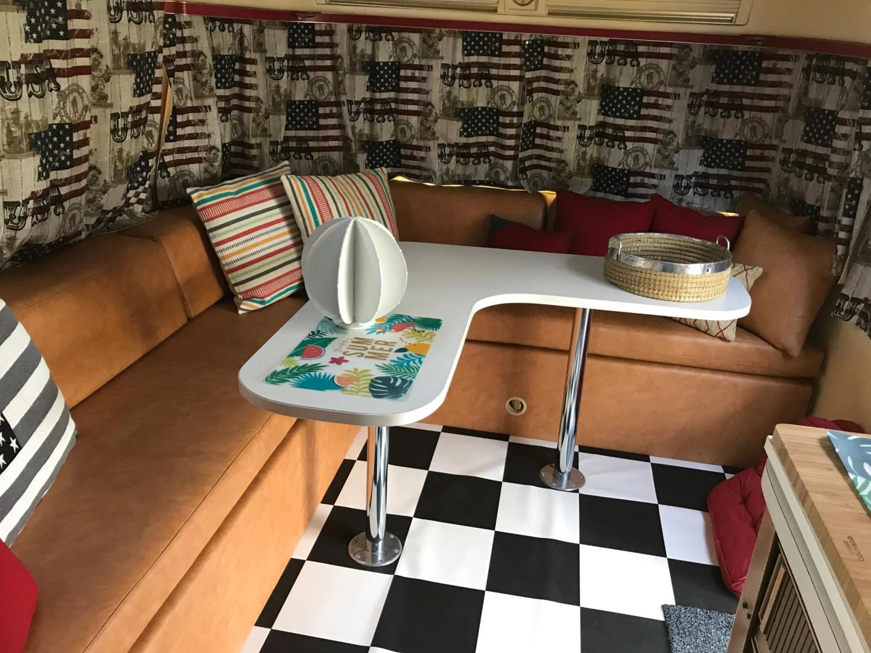 Seating area in Escapades Lointaines