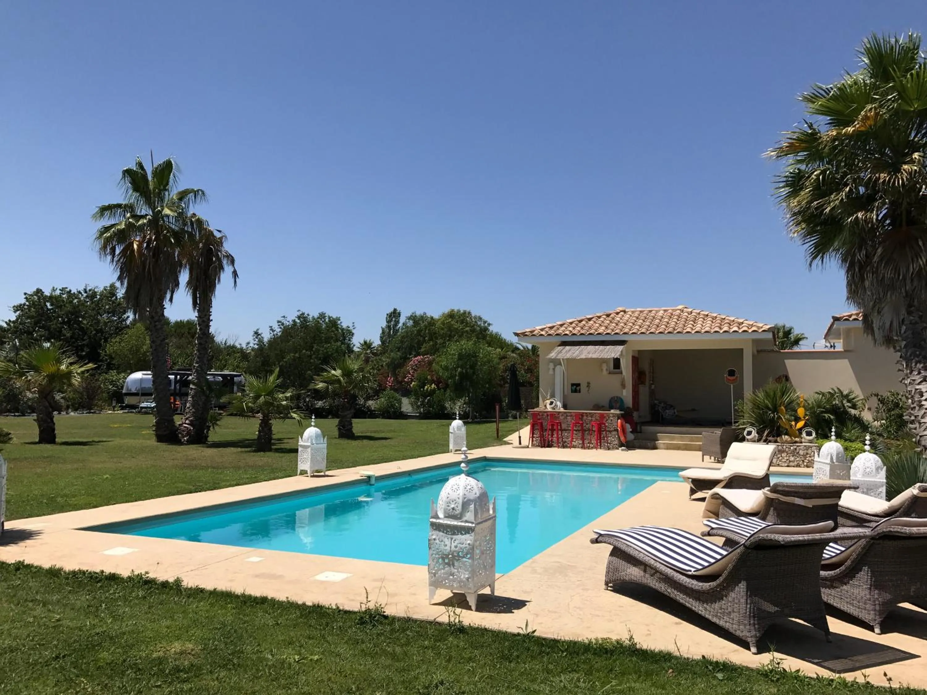 Swimming pool in Escapades Lointaines