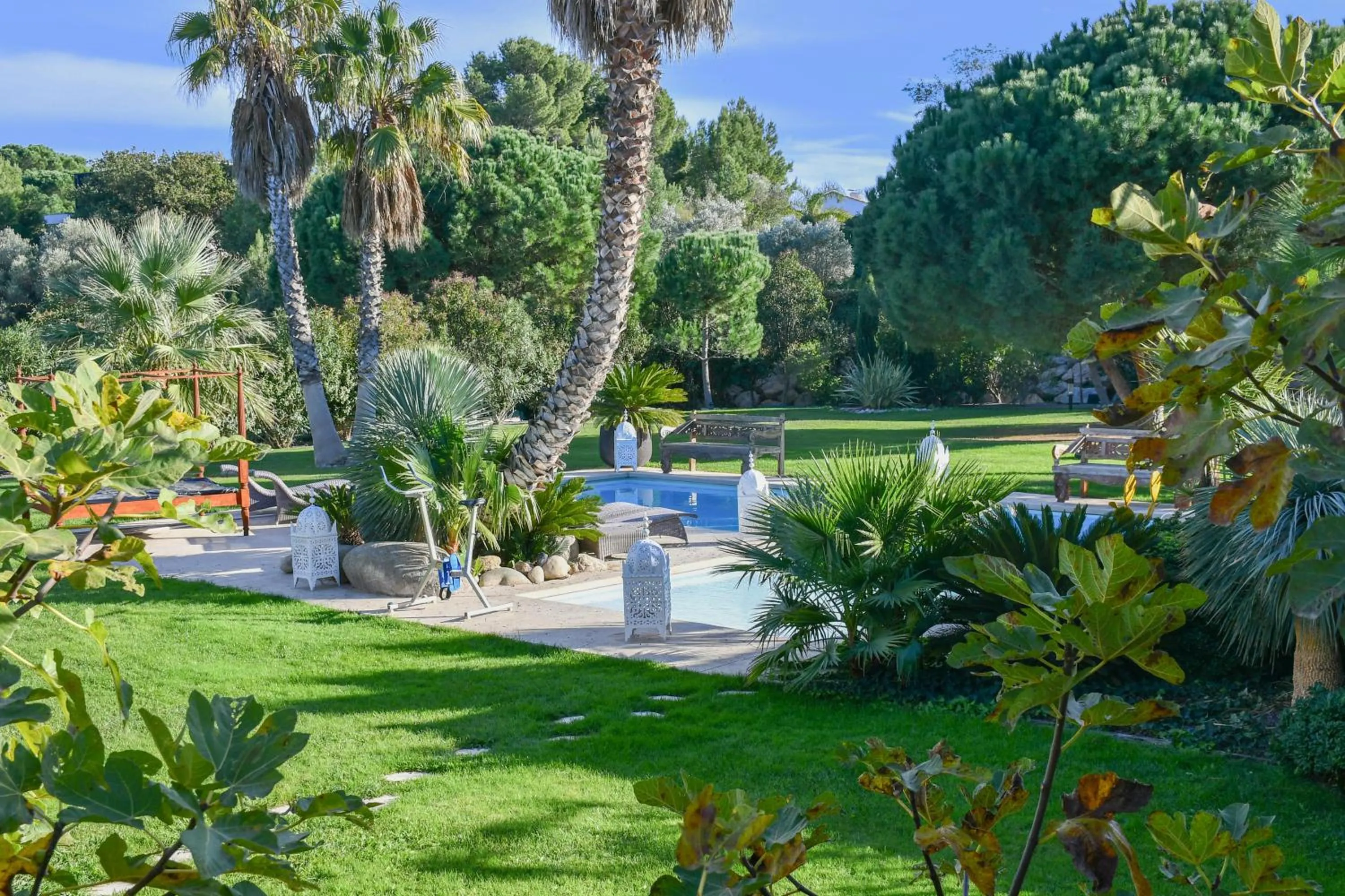 Garden in Escapades Lointaines