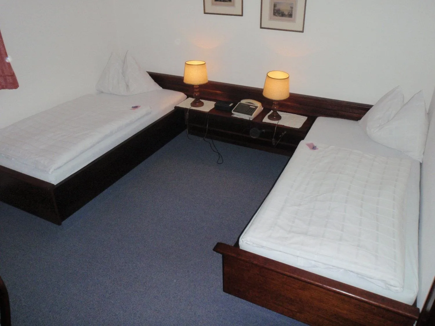 Bed in Hotel-Restaurant Moser Pöchlarn