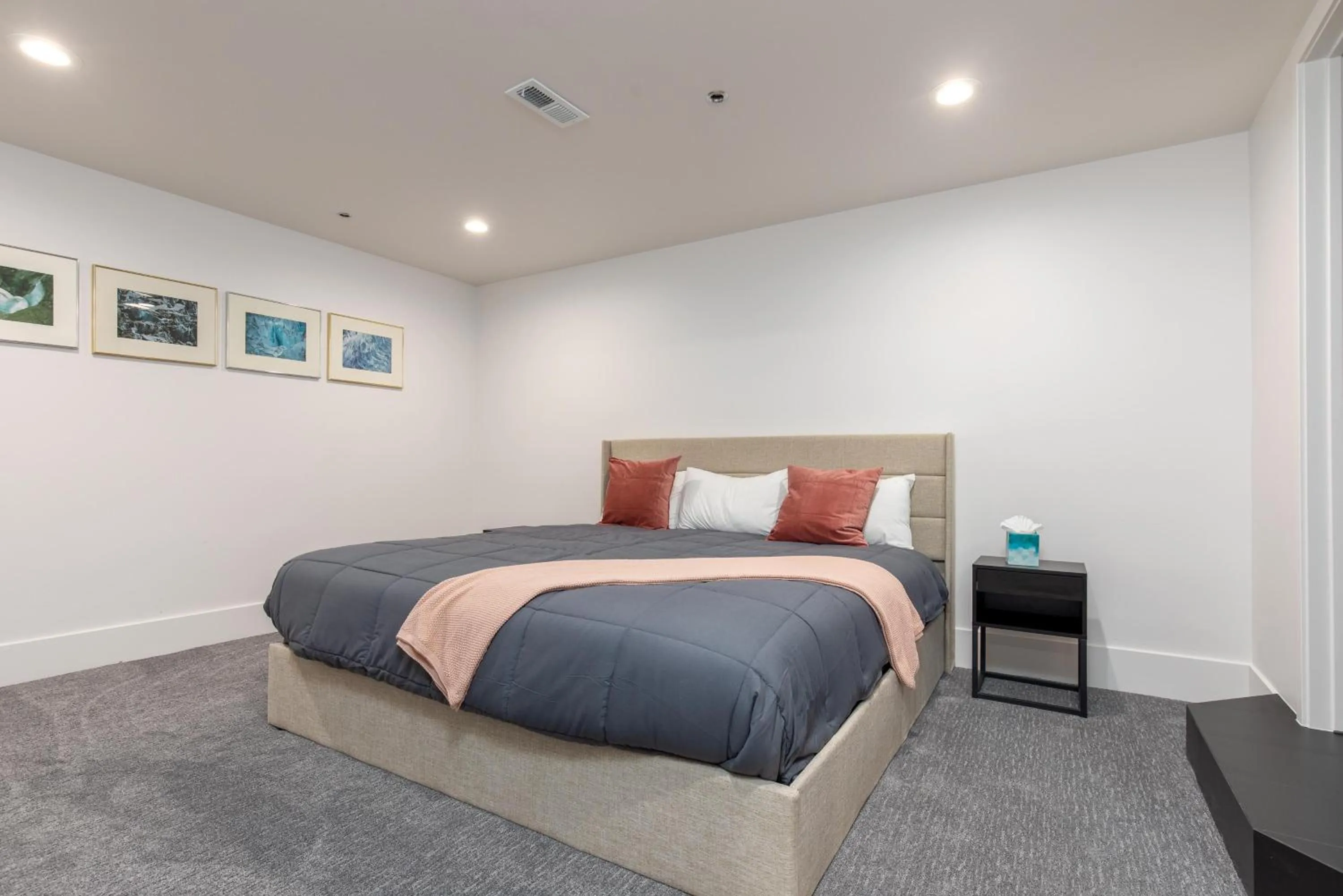 Bed in Fawngrove #1616