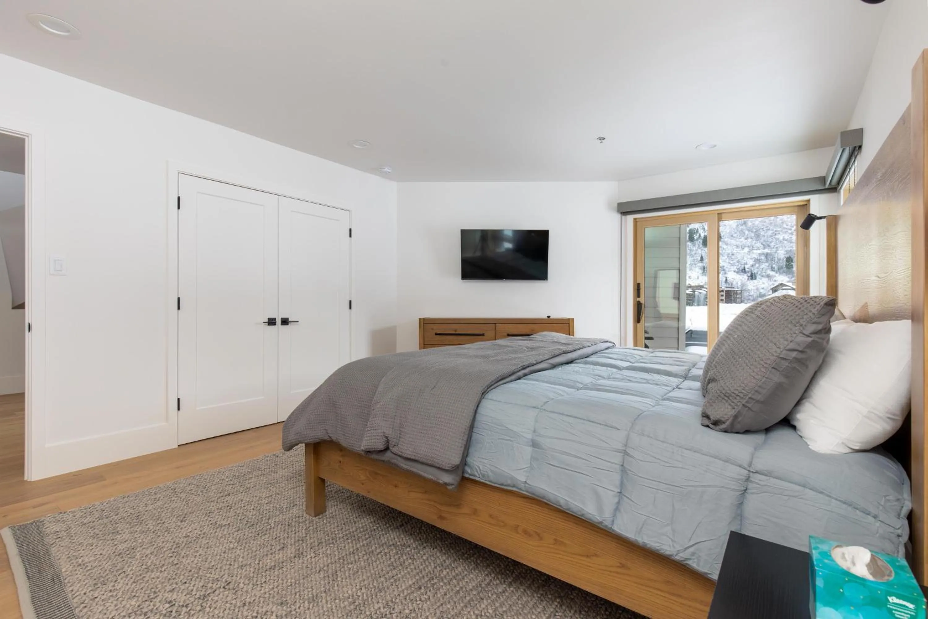 Bed in Fawngrove #1616