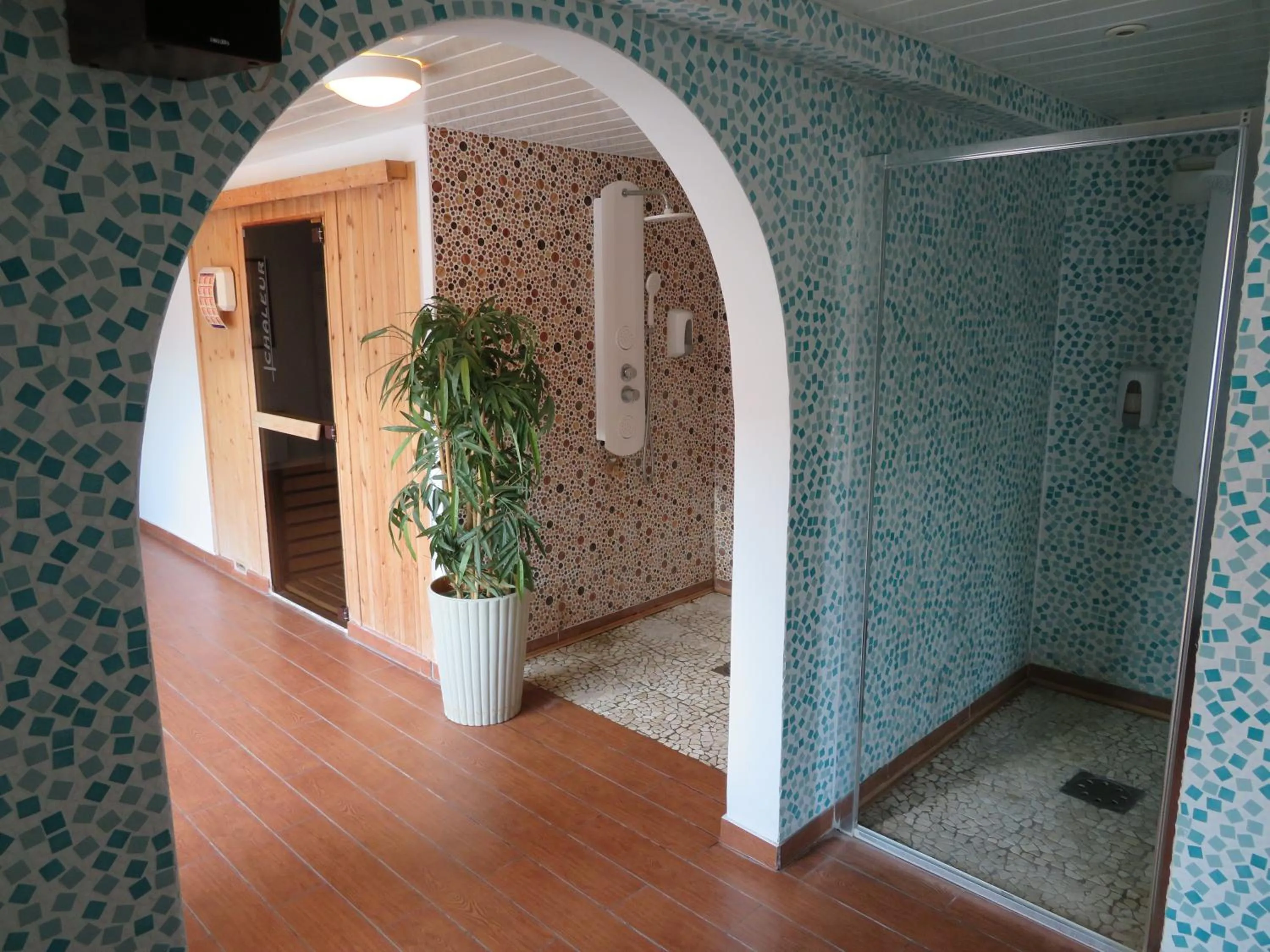 Staff in Le Relais de Voisins