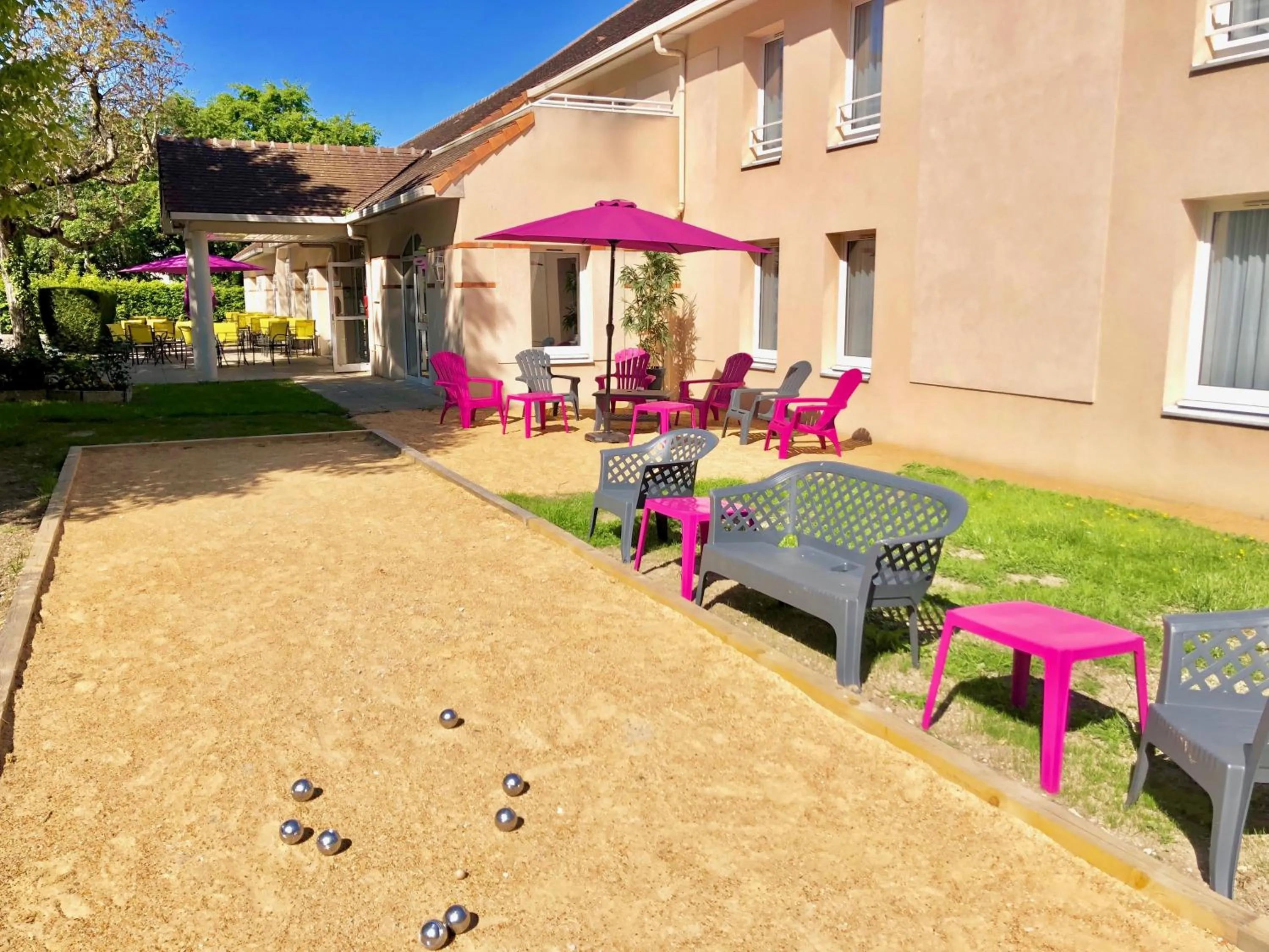 Activities in Le Relais de Voisins