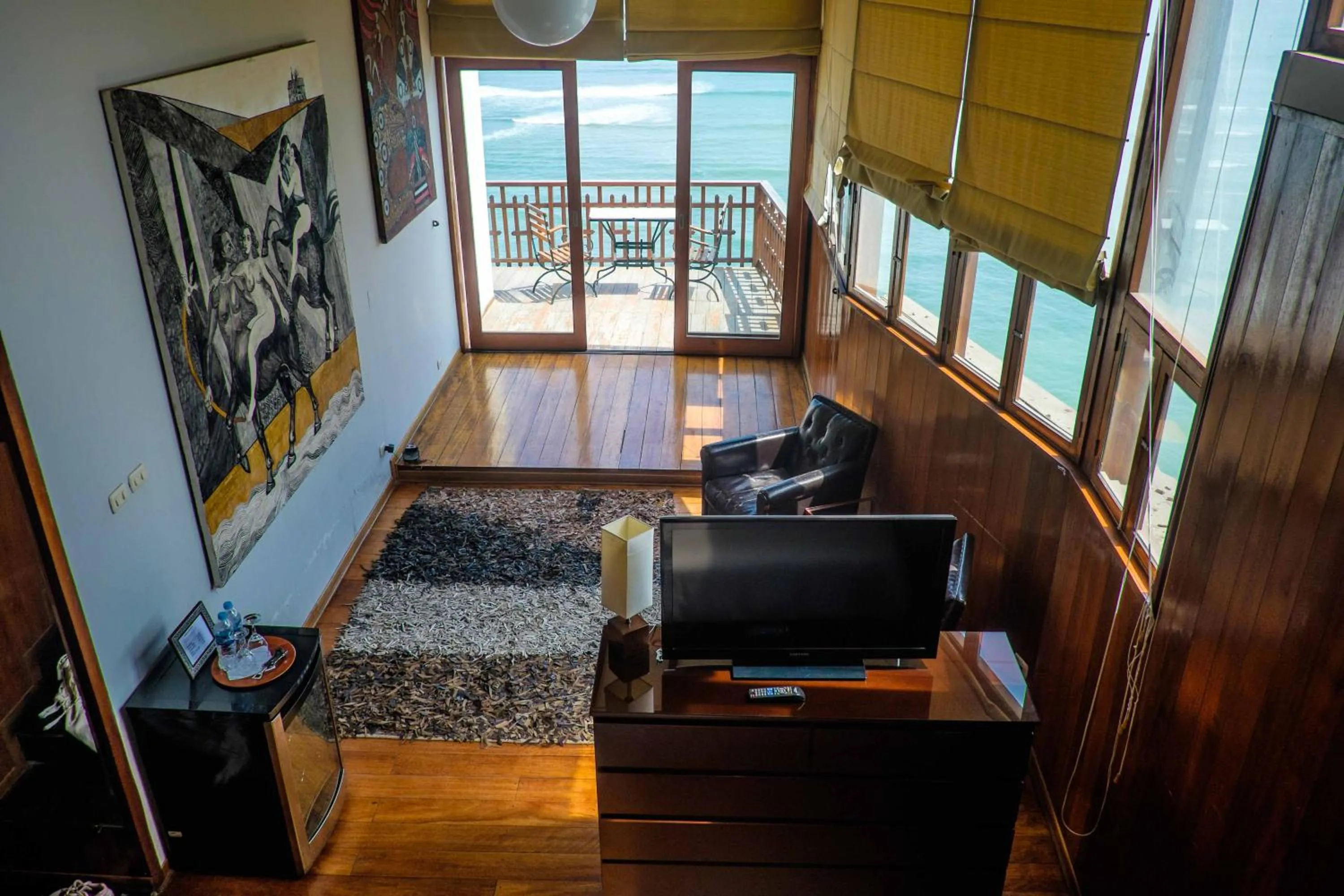 Day in Second Home Peru