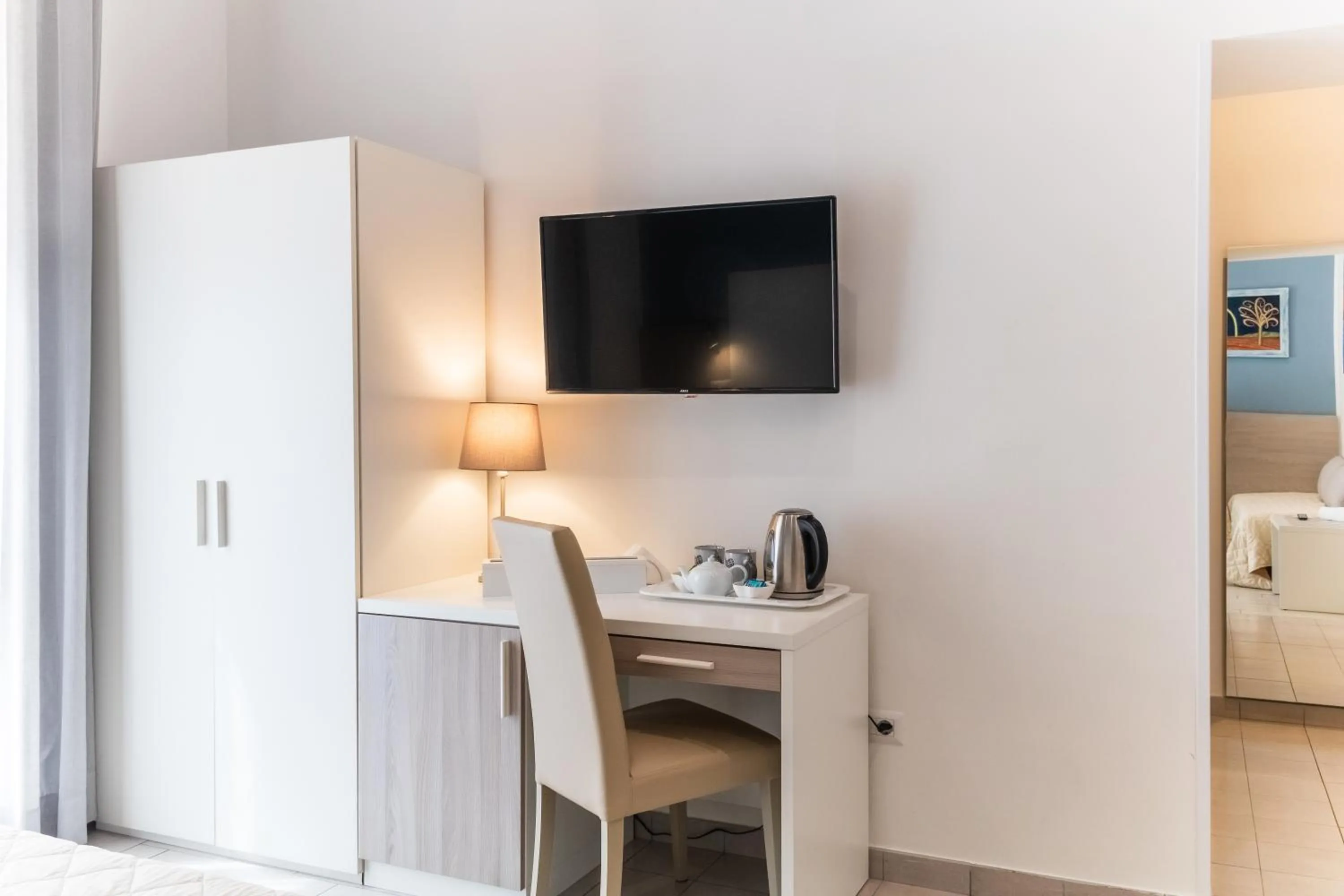 TV and multimedia in New Gallery