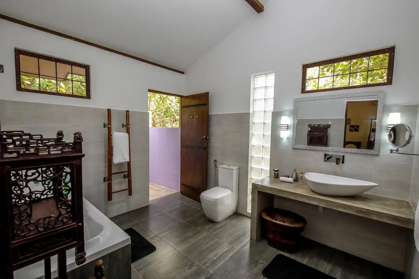 Bathroom in Flamboyant Villas