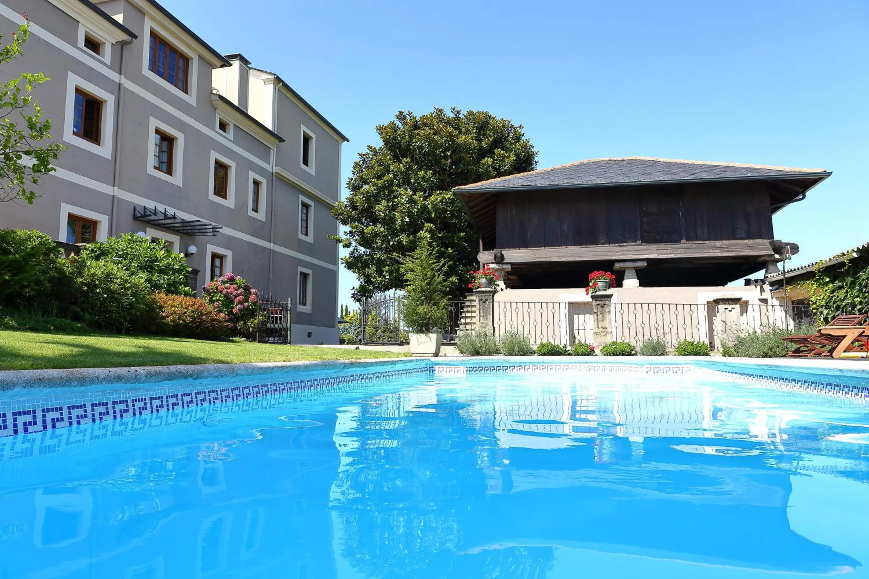 Swimming pool in Casa de Castro