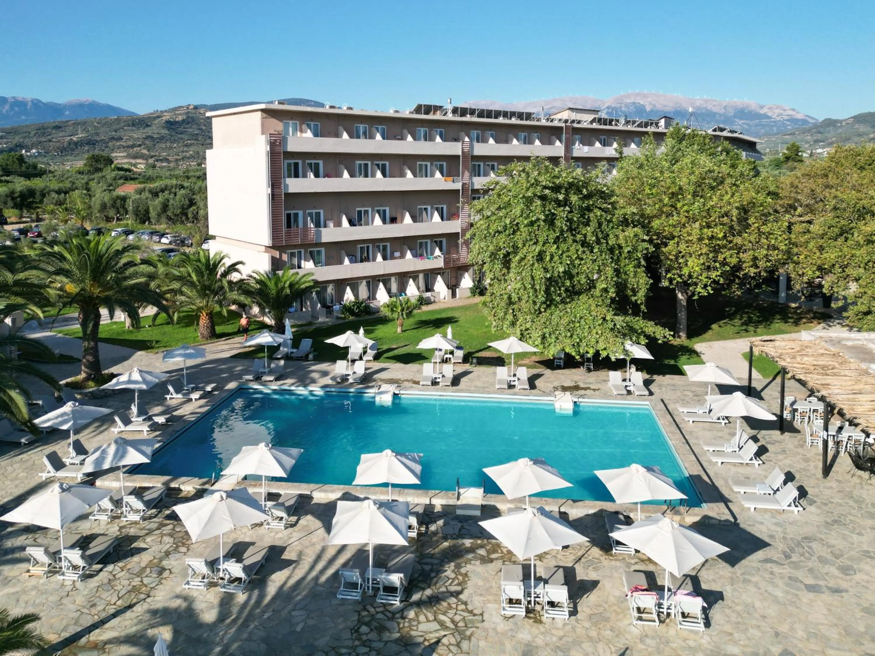 Swimming pool in Long Beach Hotel & Resort
