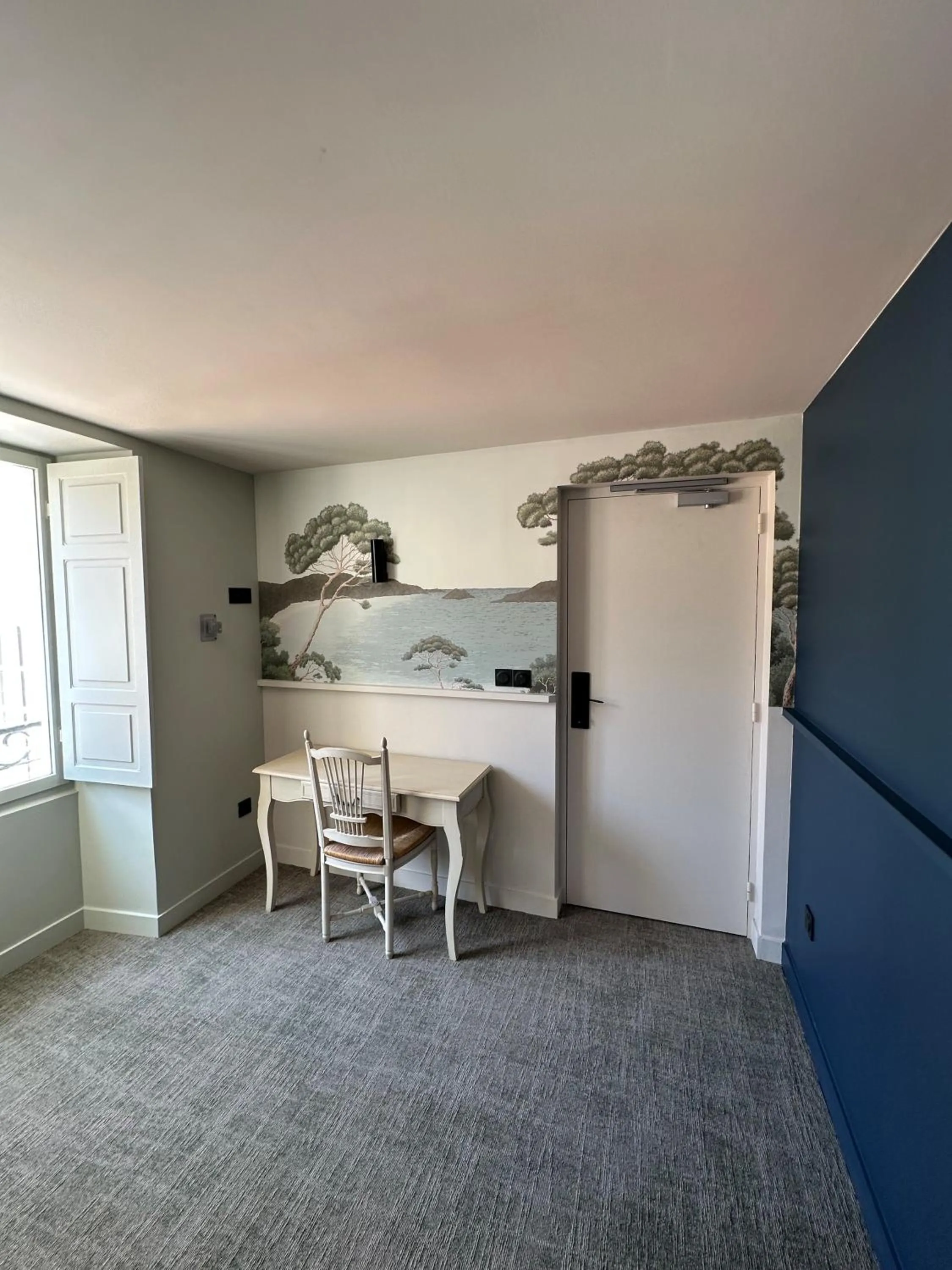 Seating area in Hôtel Le Médiéval Palais des Papes