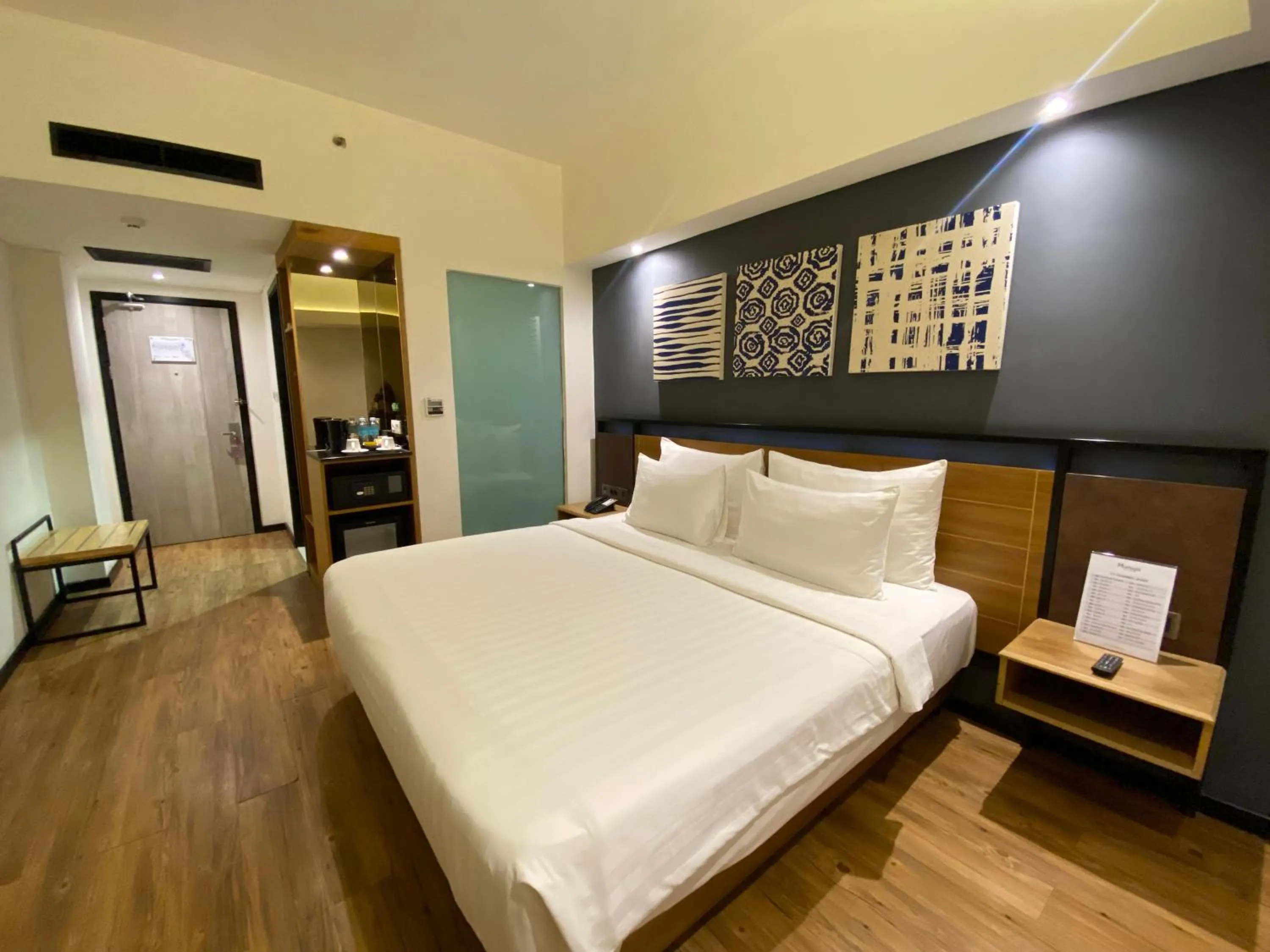 Bed in Muraya Hotel Aceh