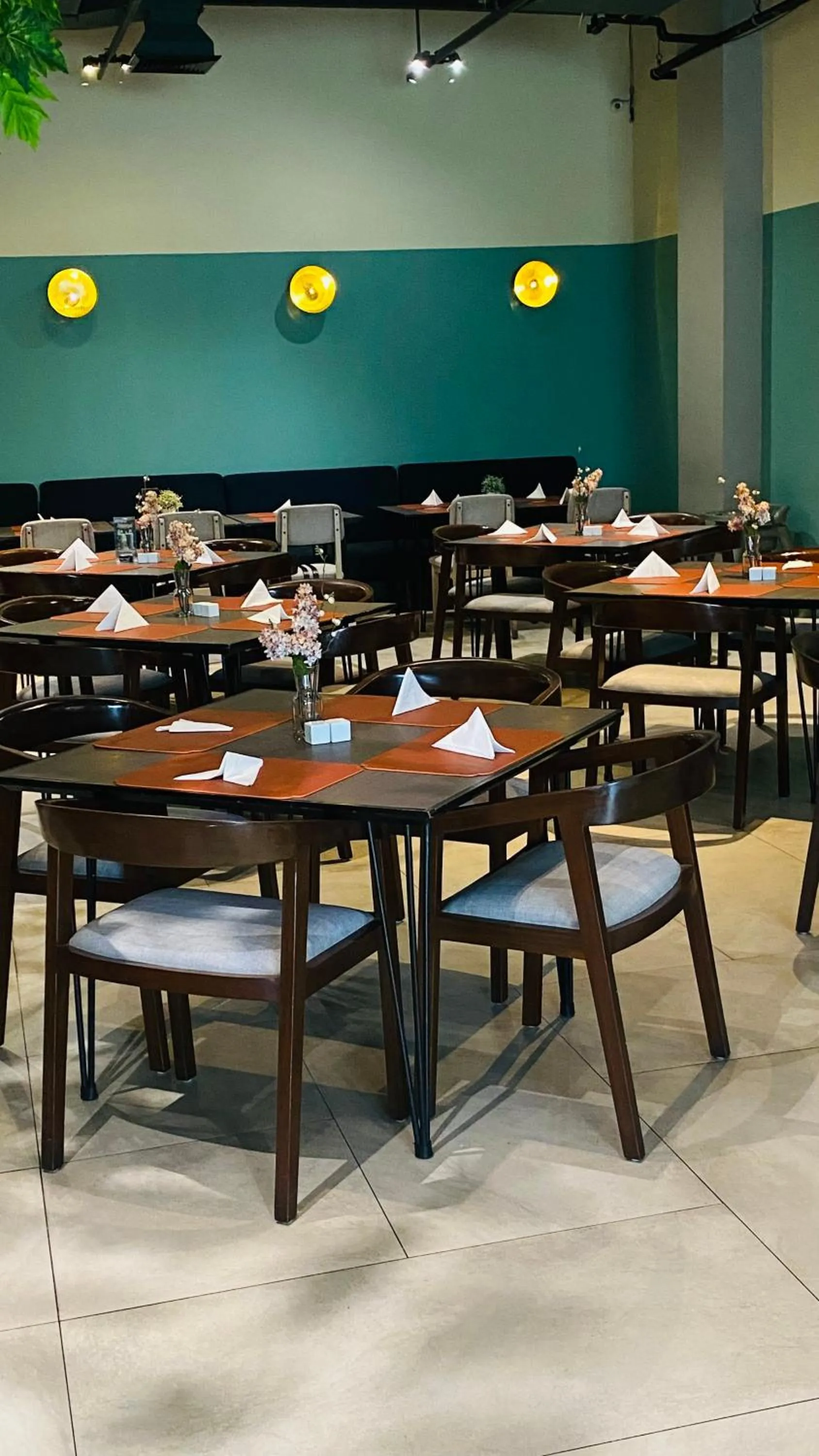 Restaurant/places to eat in Muraya Hotel Aceh