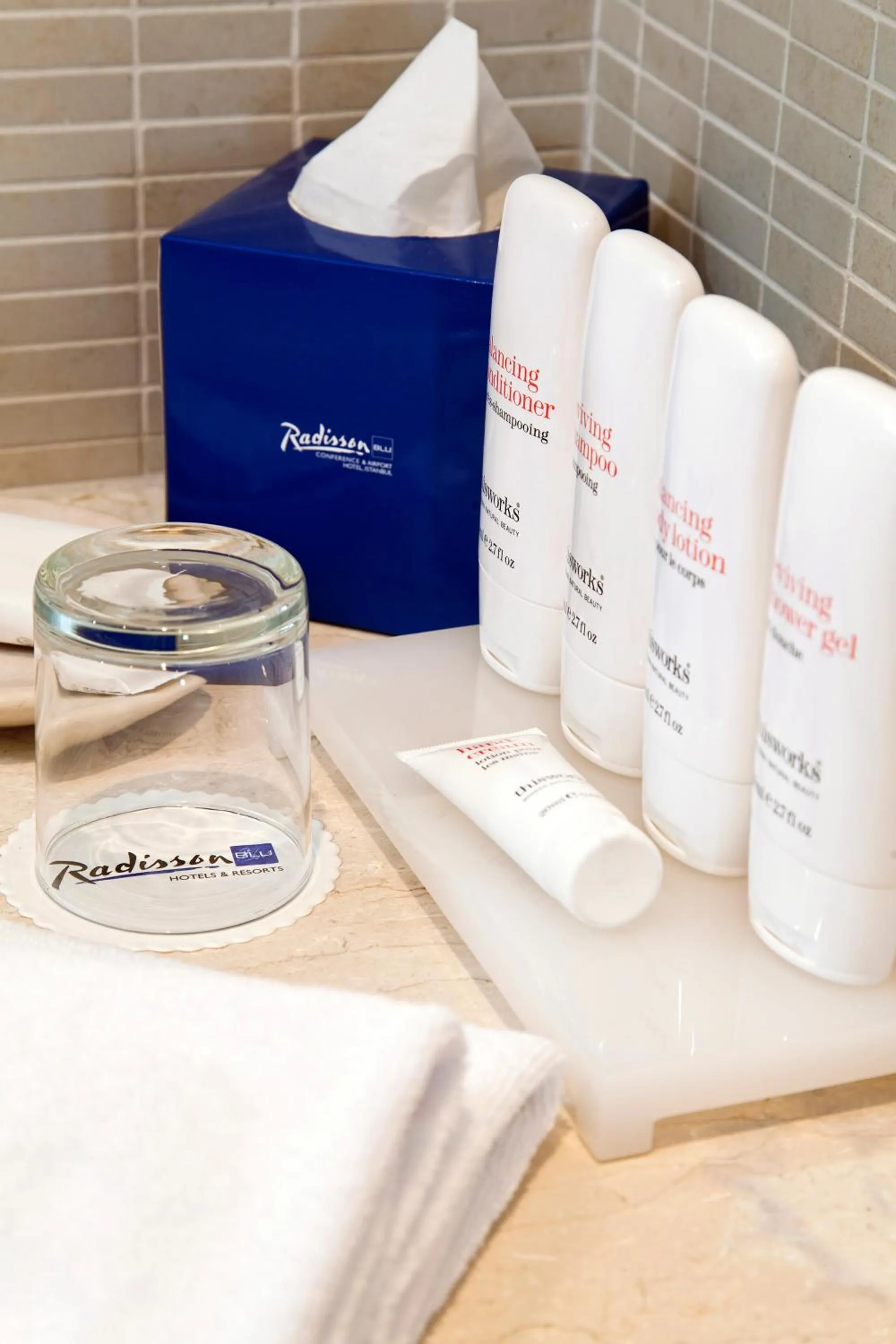 Bathroom in Radisson Blu Hotel, Jeddah Corniche