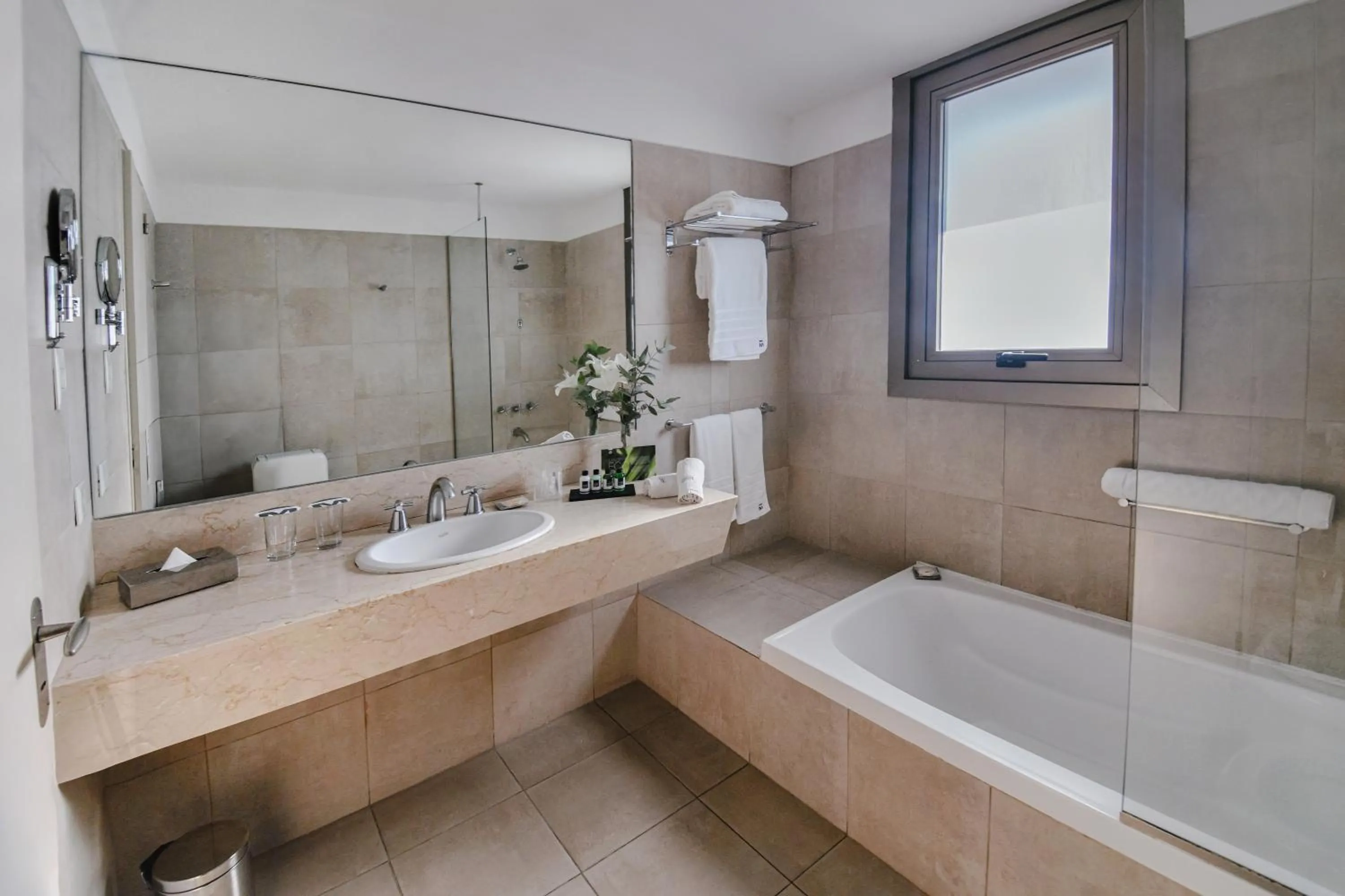 Bathroom in Hotel Madero Buenos Aires, WorldHotels Elite