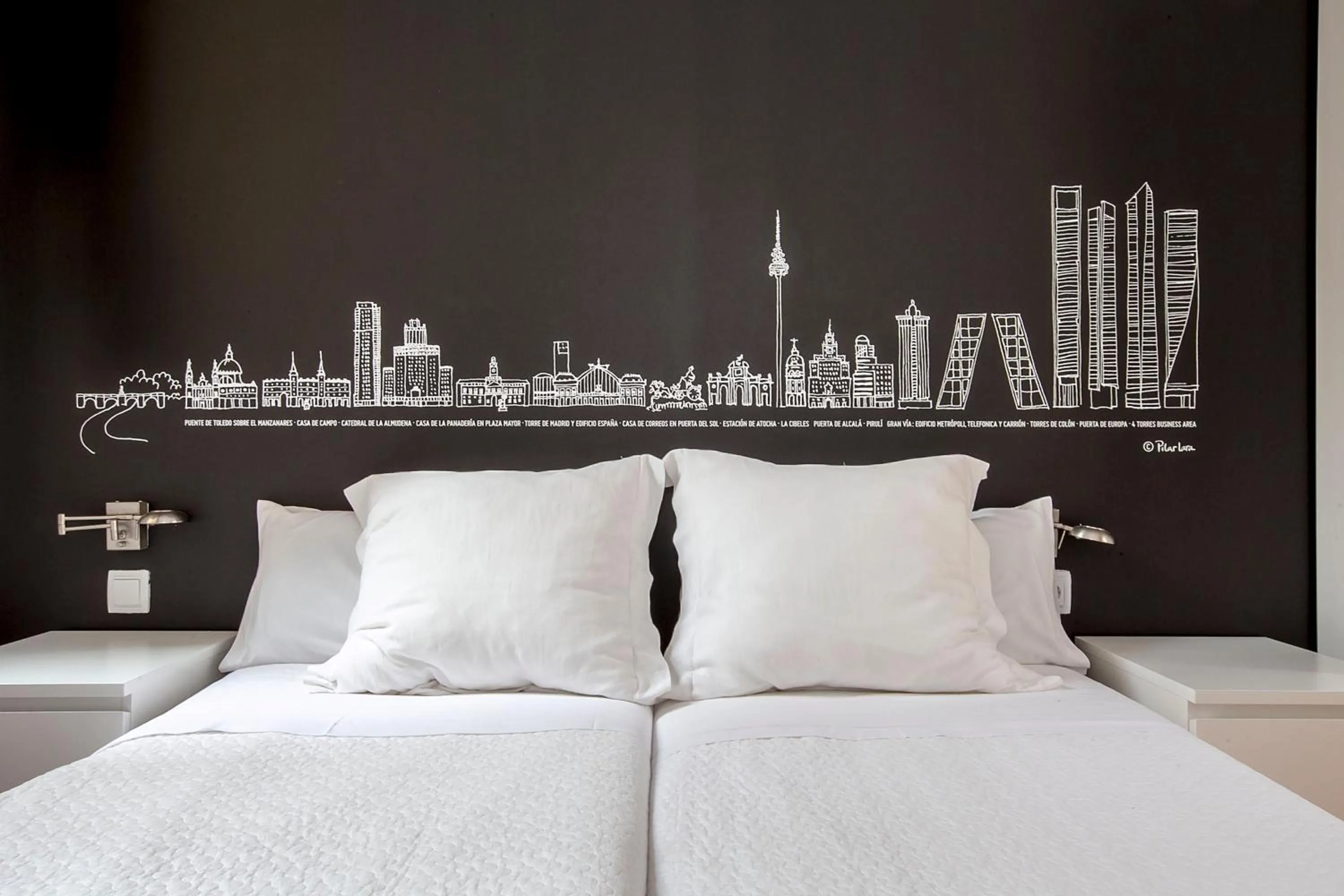 Decorative detail, Bed in Apartamentos Matute 11