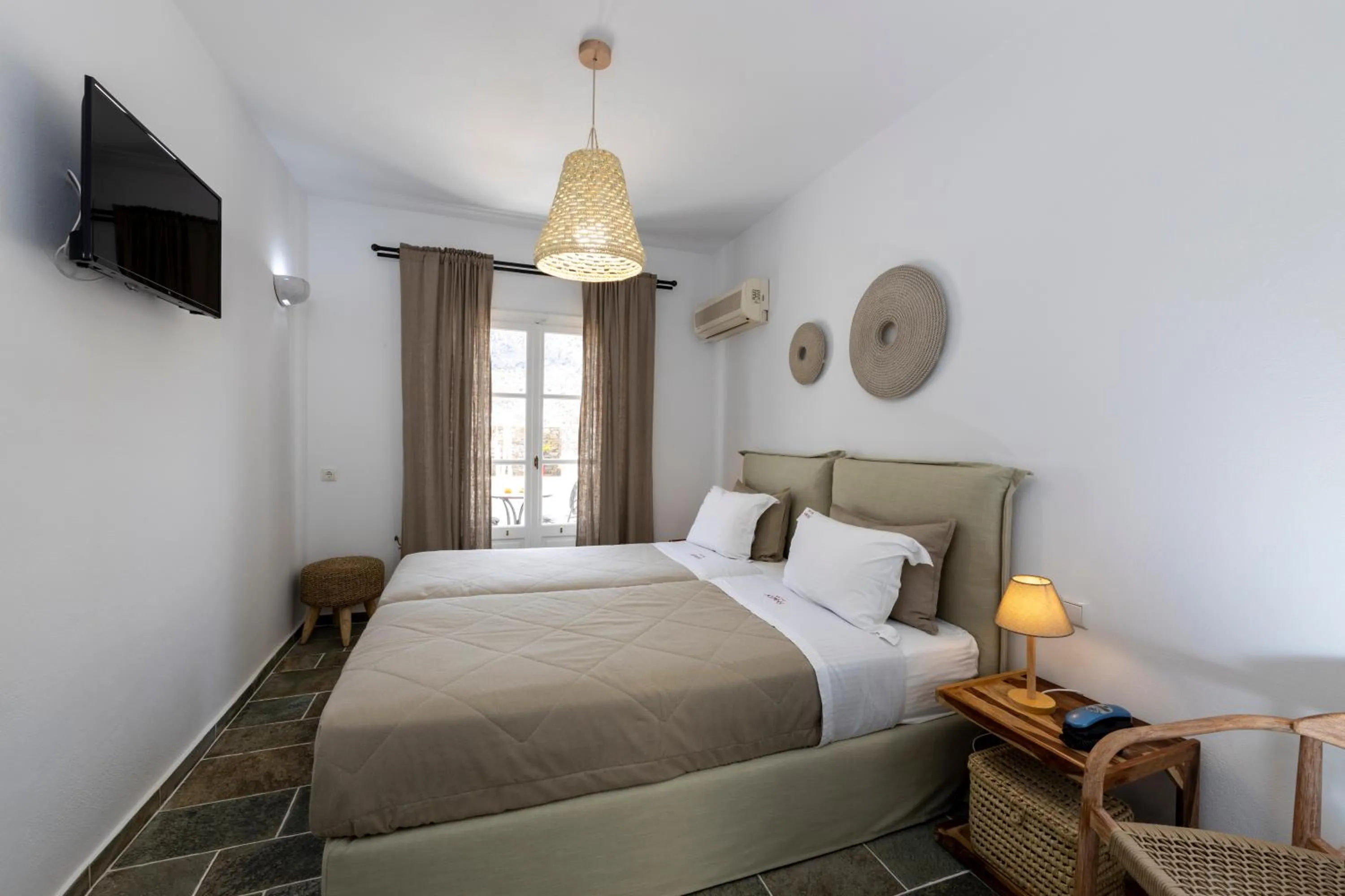 Photo of the whole room in Nymfes Hotel