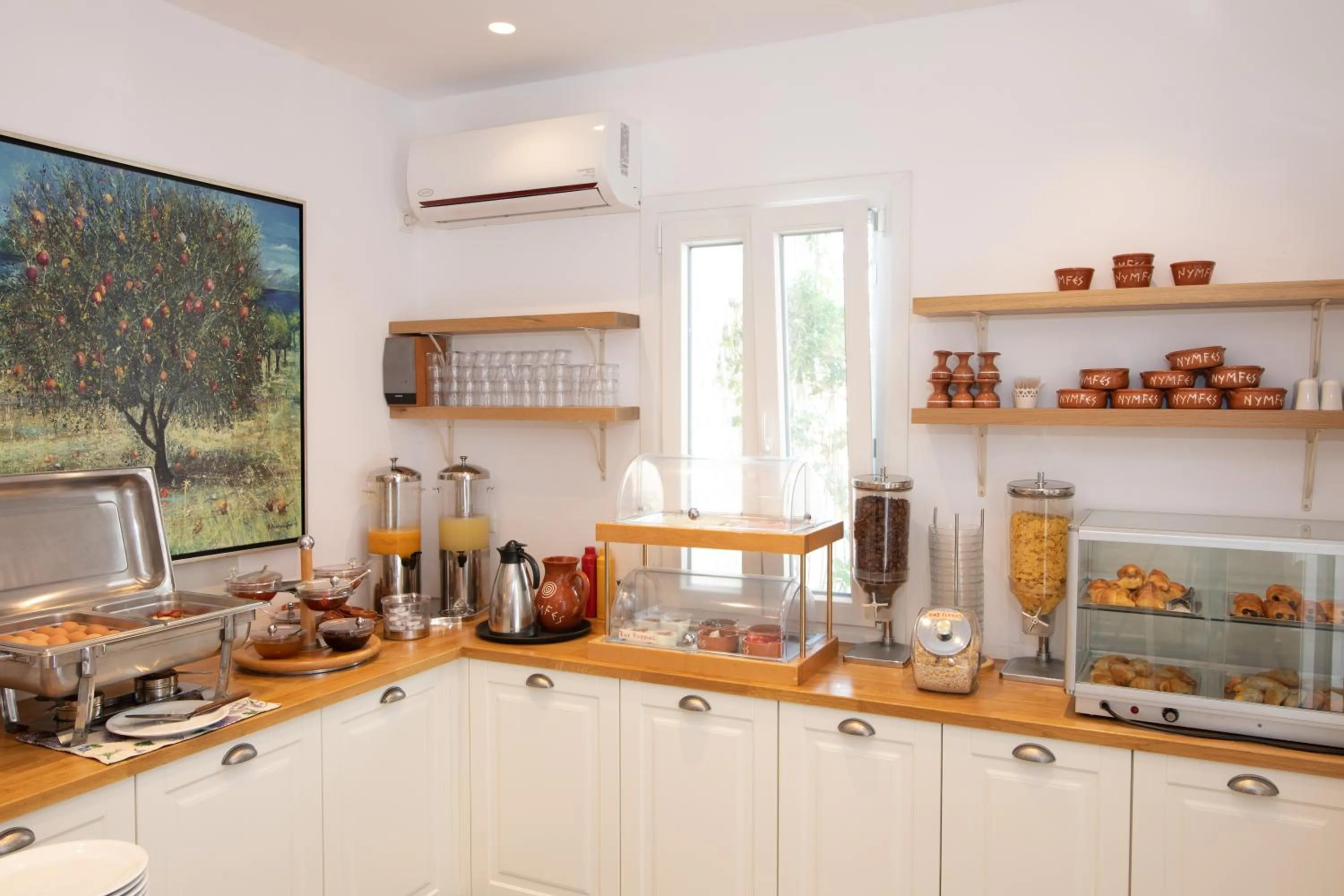 Breakfast in Nymfes Hotel