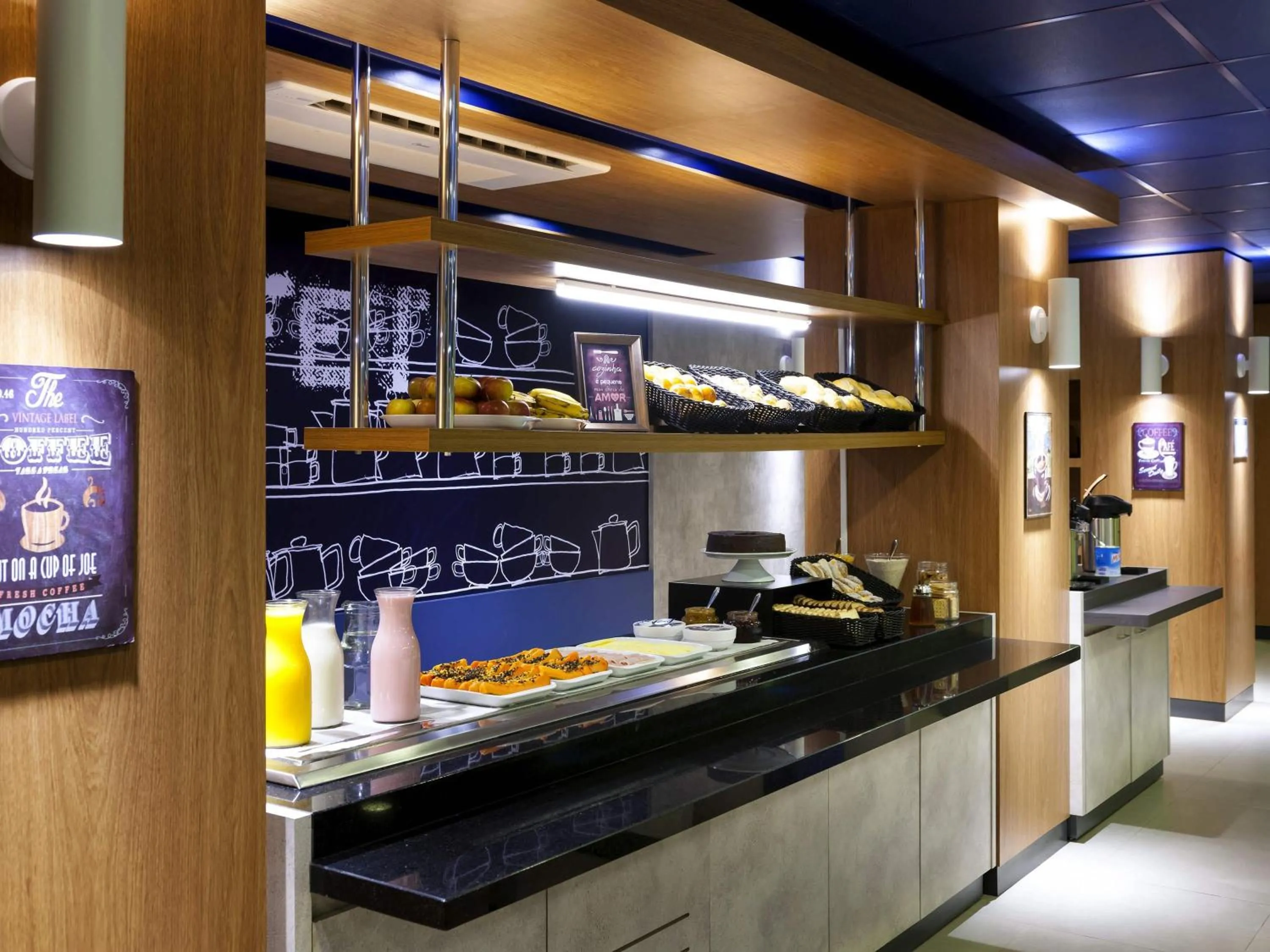 Breakfast in ibis budget Campinas Aquidaban