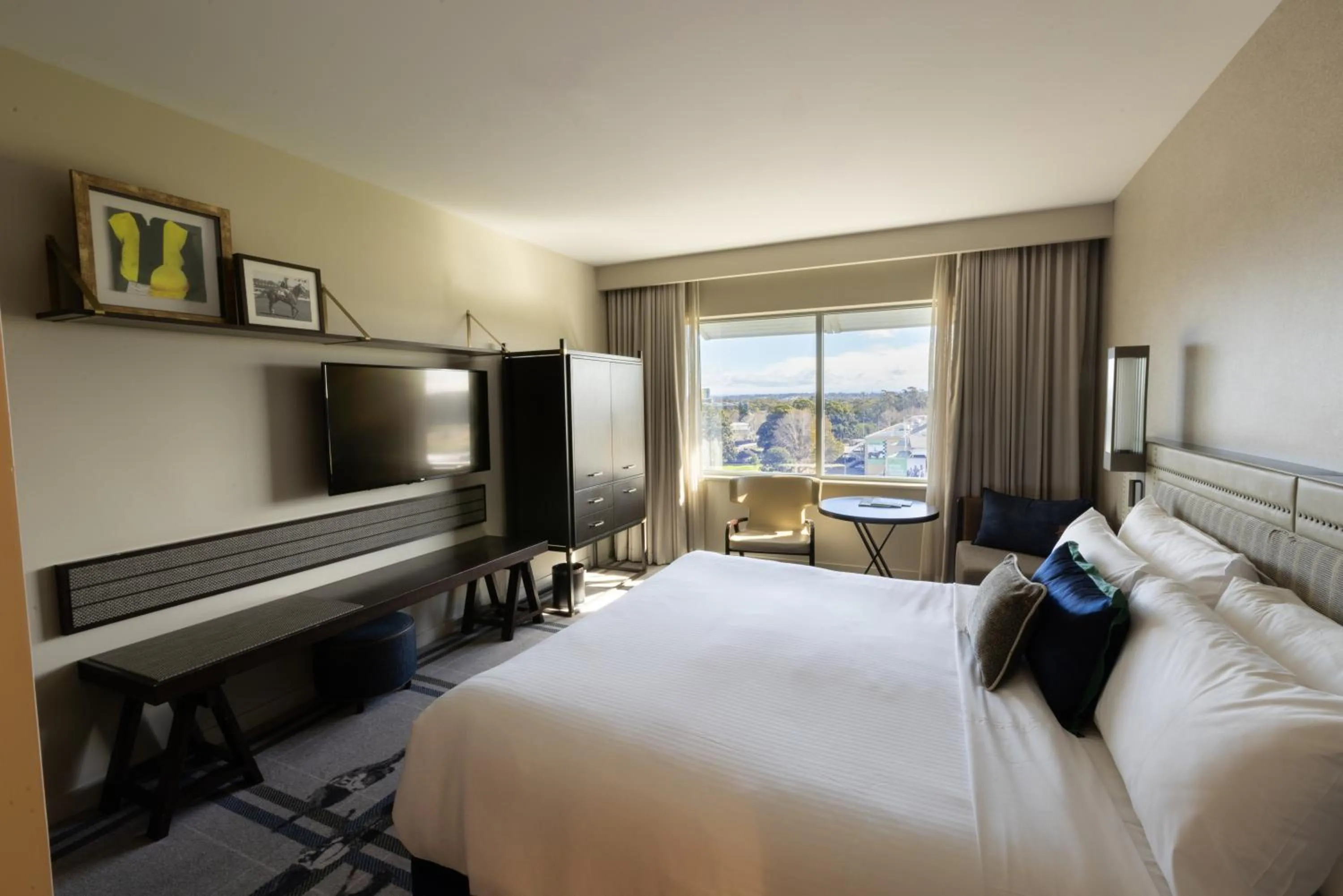 Bedroom, Bed in The William Inglis Mgallery