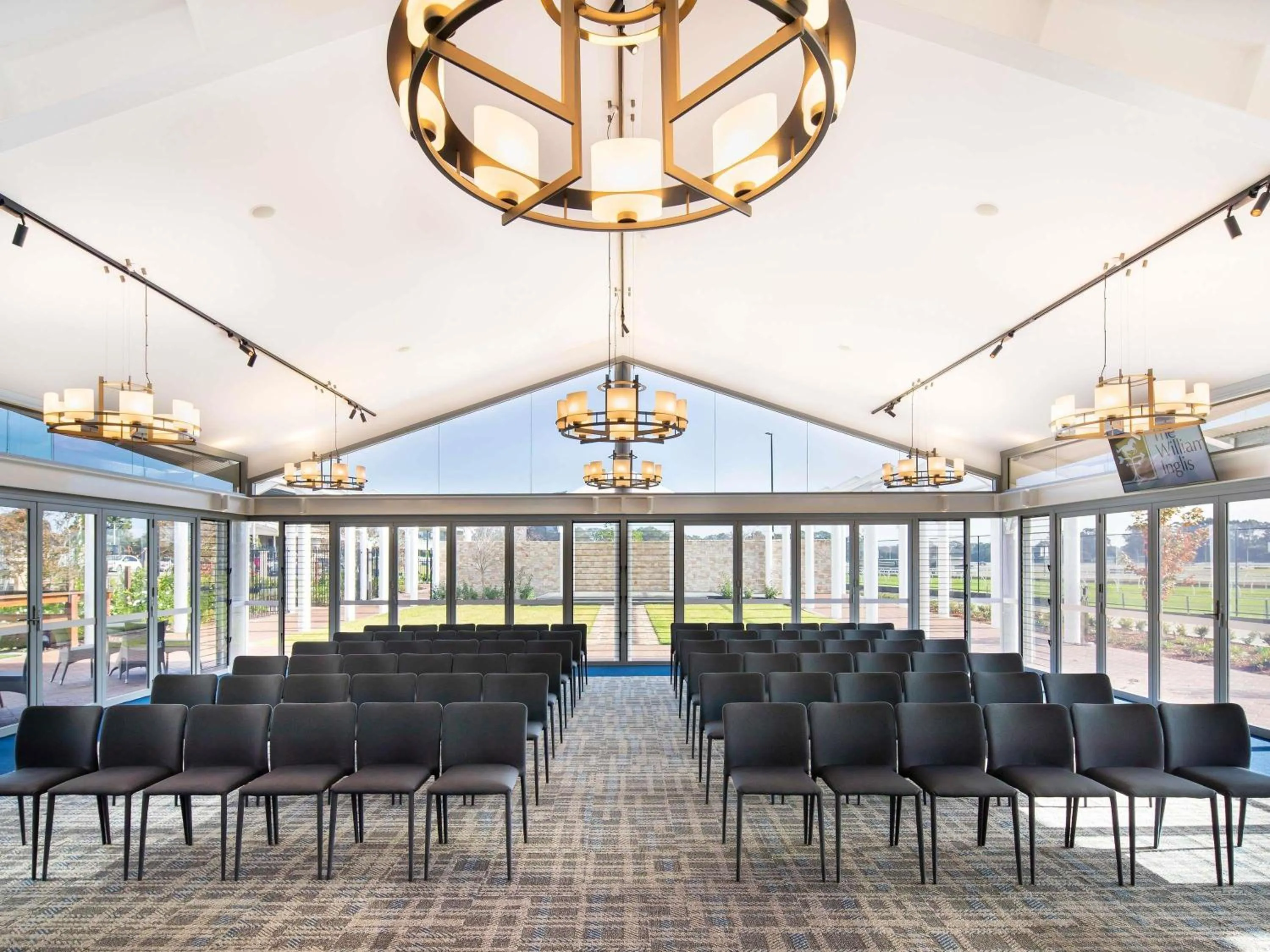 Meeting/conference room in The William Inglis Mgallery