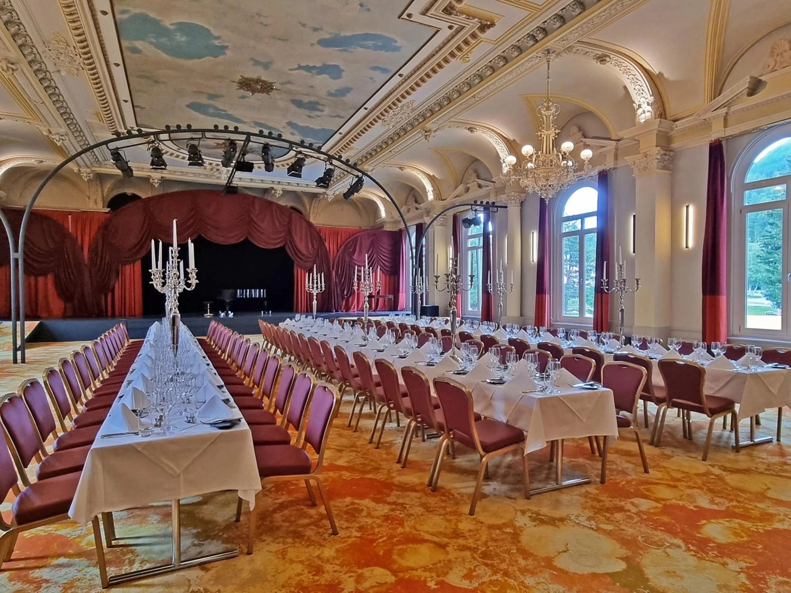 Banquet/Function facilities in Hotel Reine Victoria