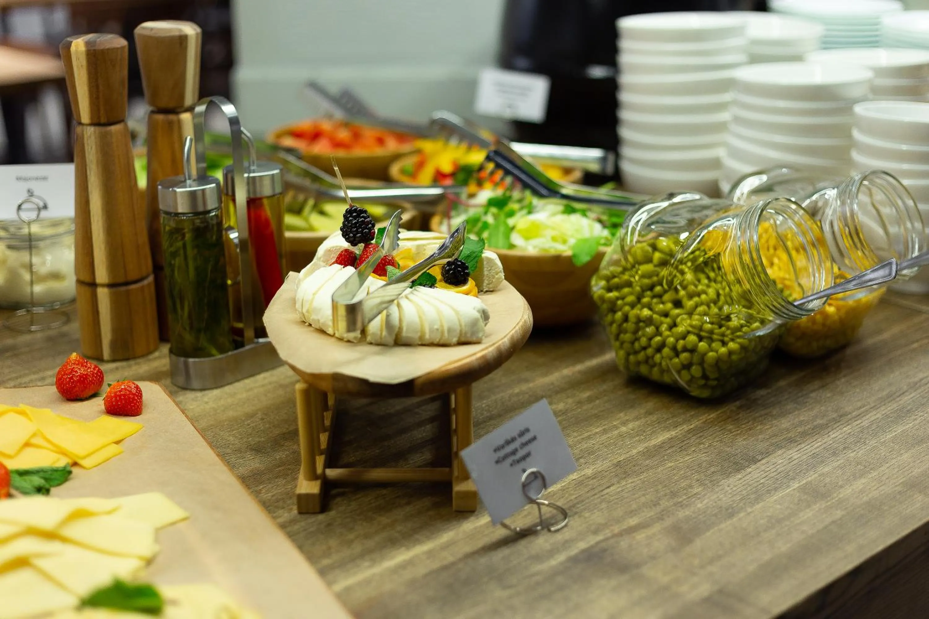 Food and drinks in Corner Hotel