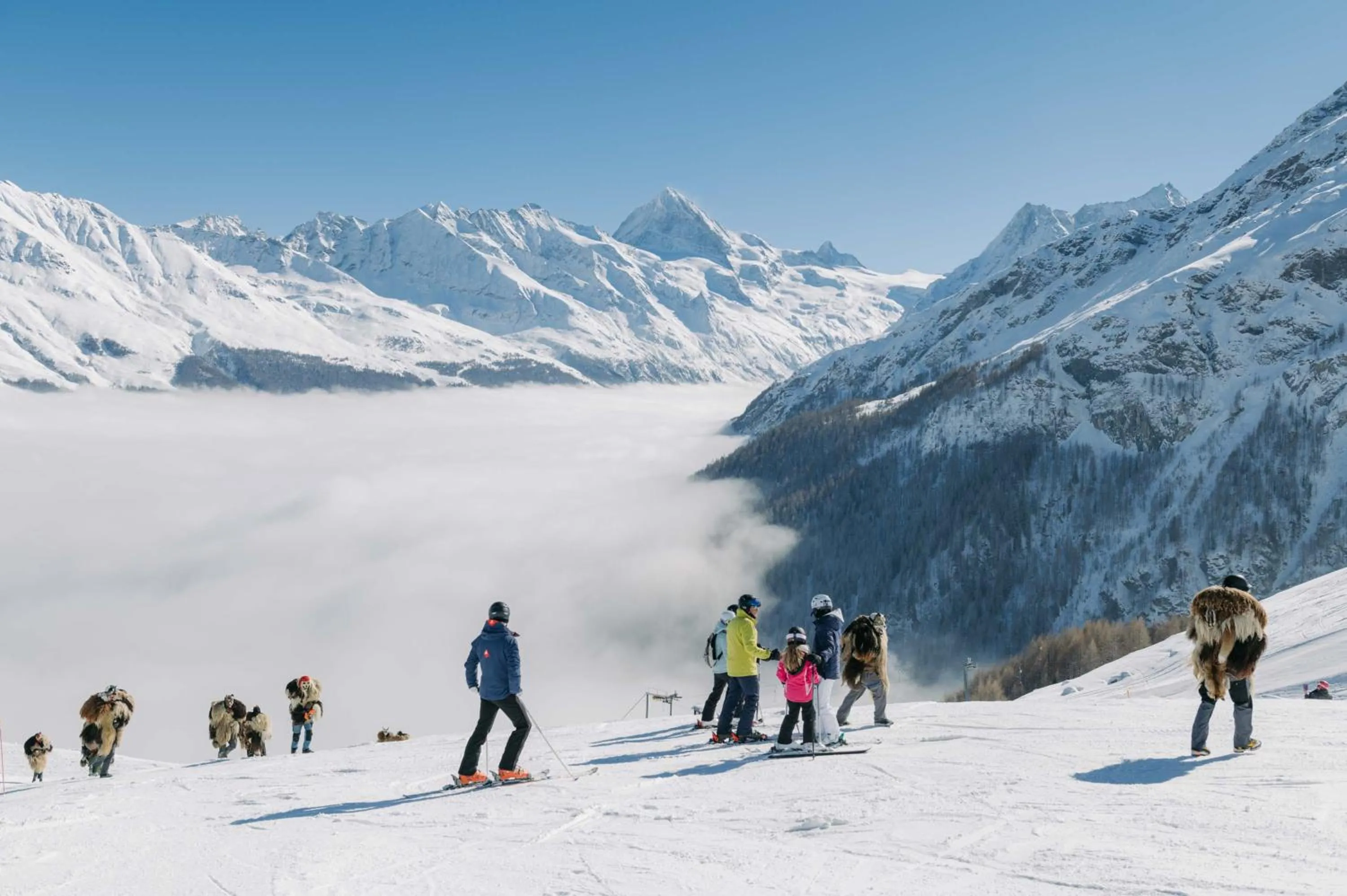 Skiing in Hôtel Dents de Veisivi