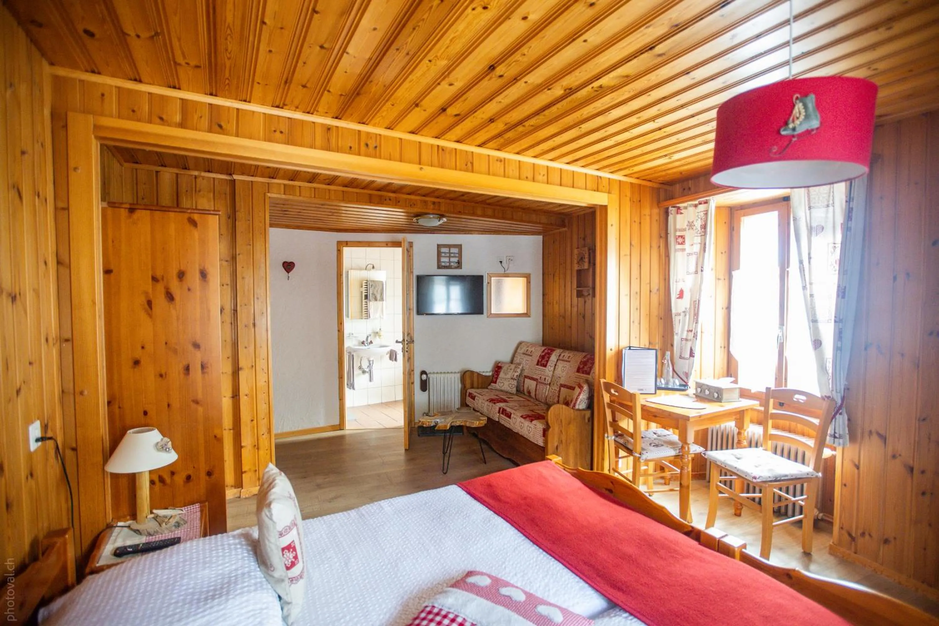 Bed in Hôtel Dents de Veisivi