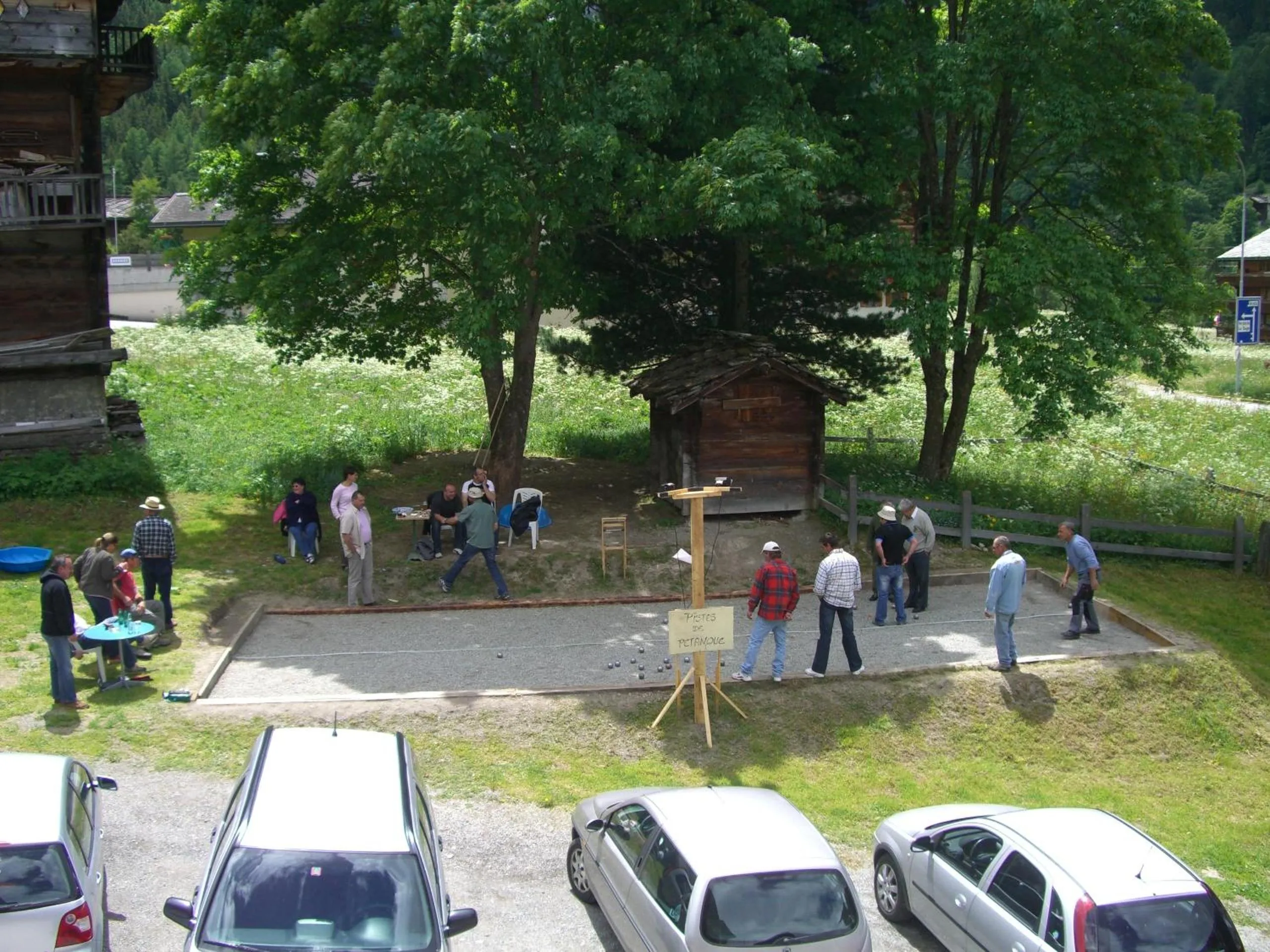 Activities in Hôtel Dents de Veisivi