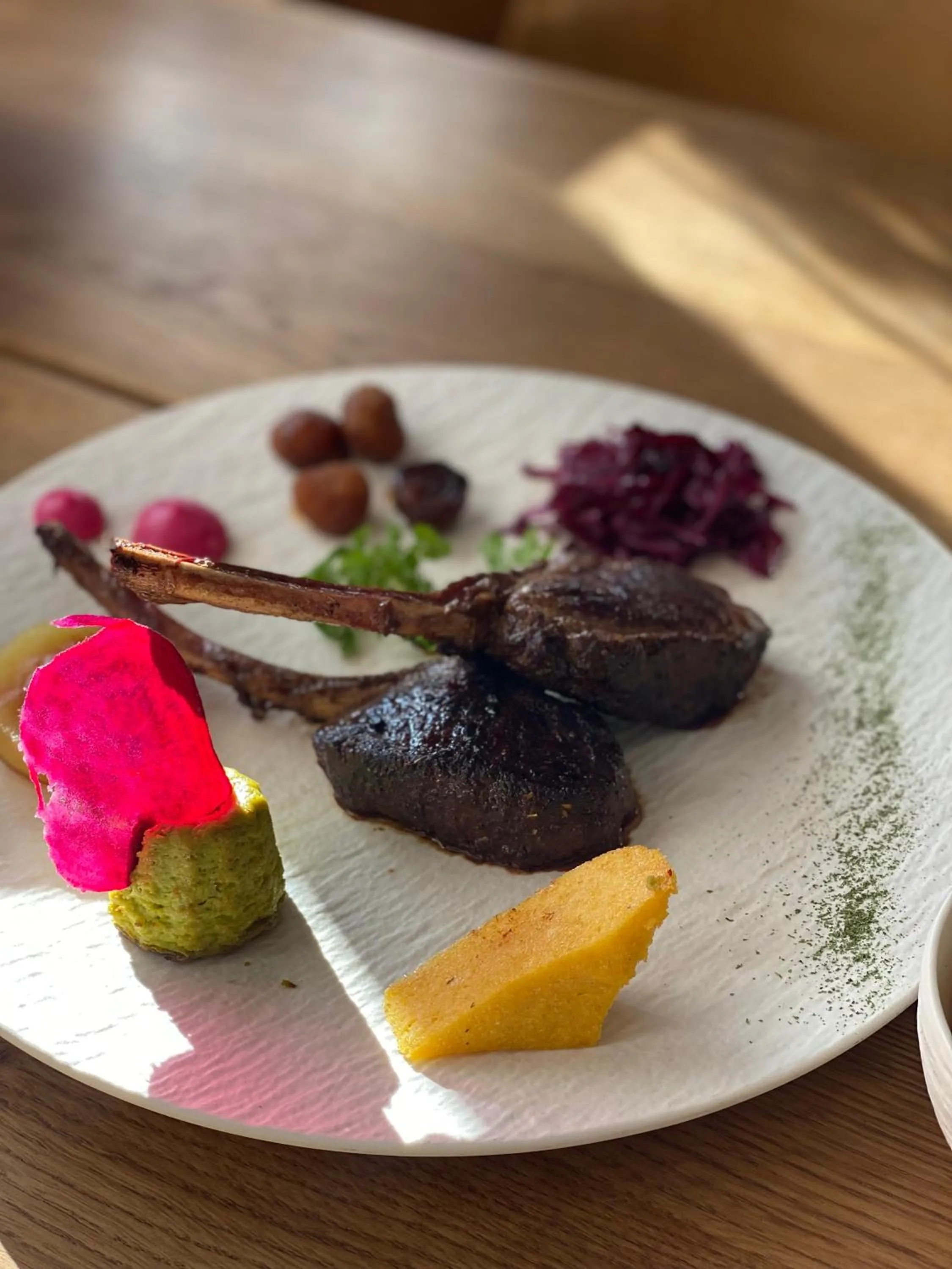 Restaurant/places to eat in Hôtel Dents de Veisivi