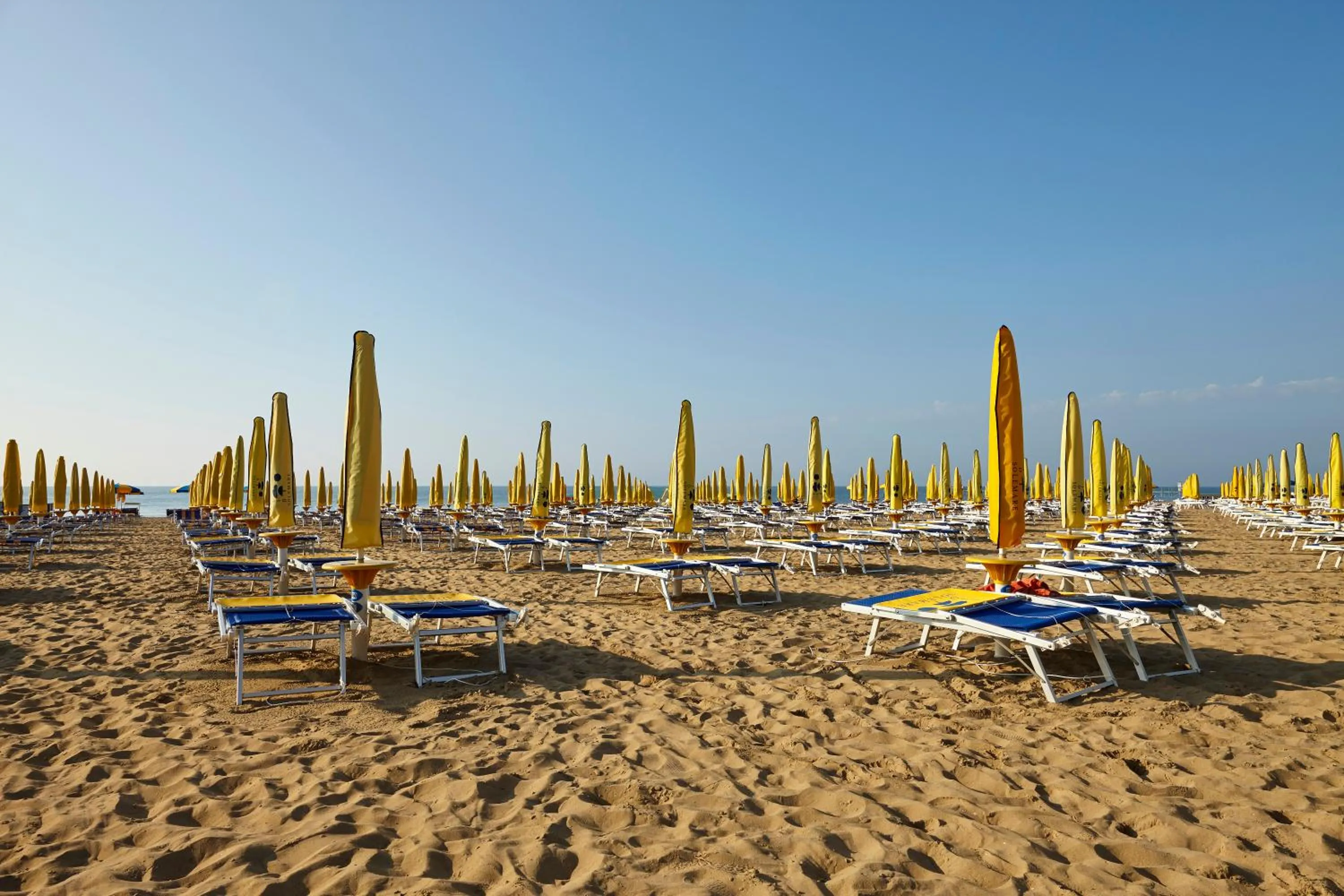 Ruhl Beach Hotel & Suites
