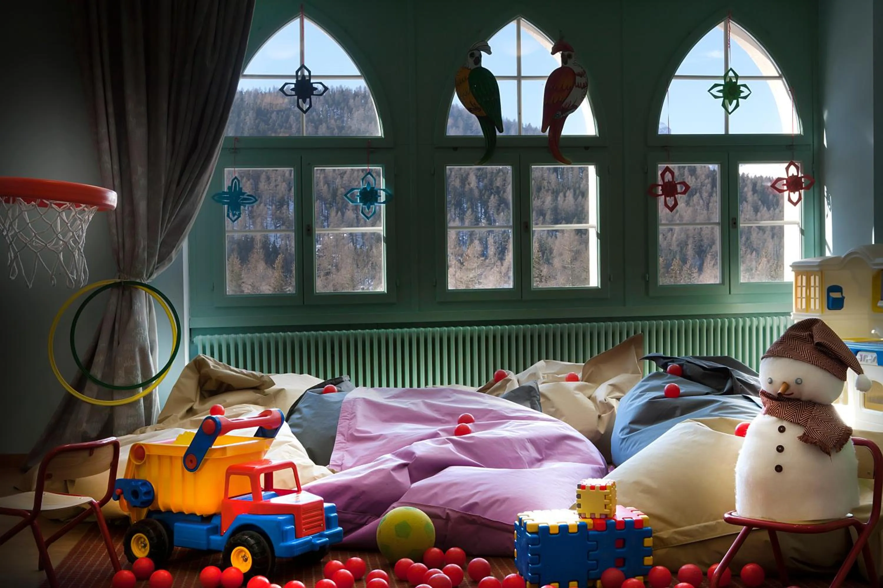 Kids's club, Bed in Schloss Hotel & Spa Pontresina