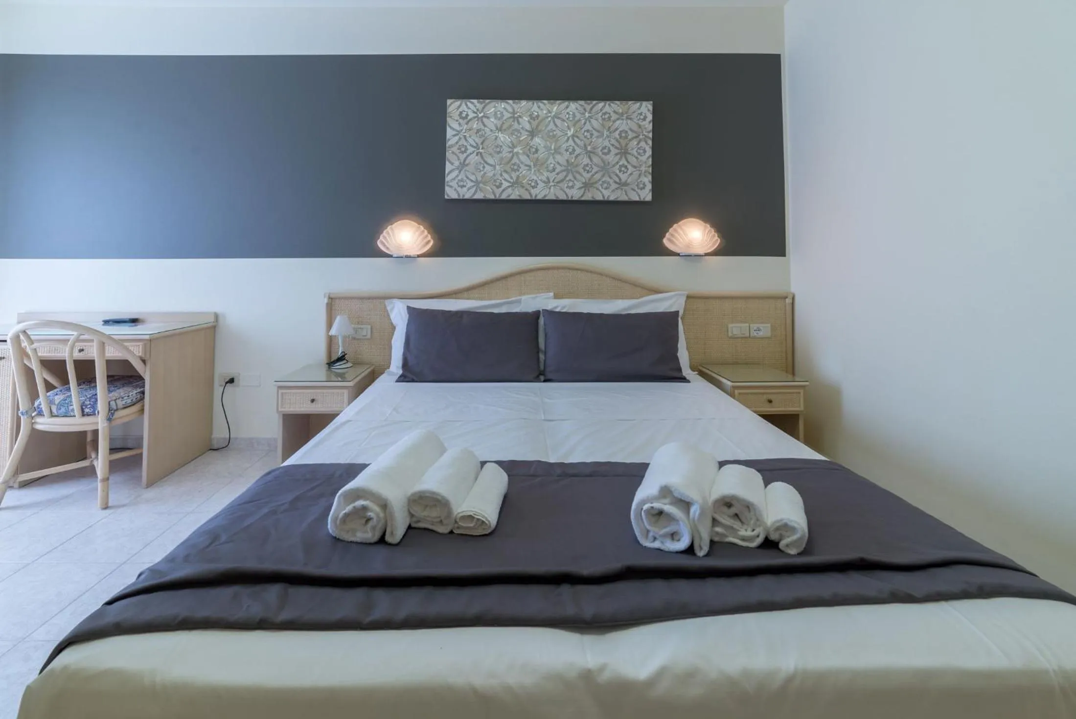 Bedroom, Bed in Hotel Airone