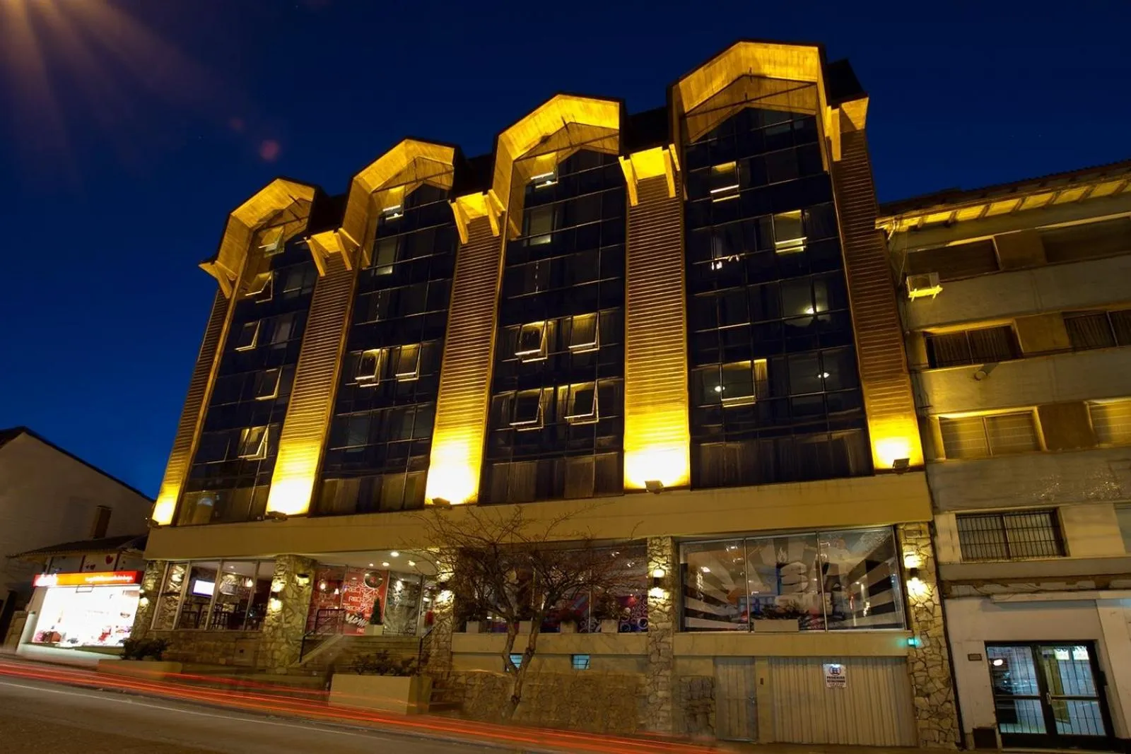 Property building in Lagos Andinos