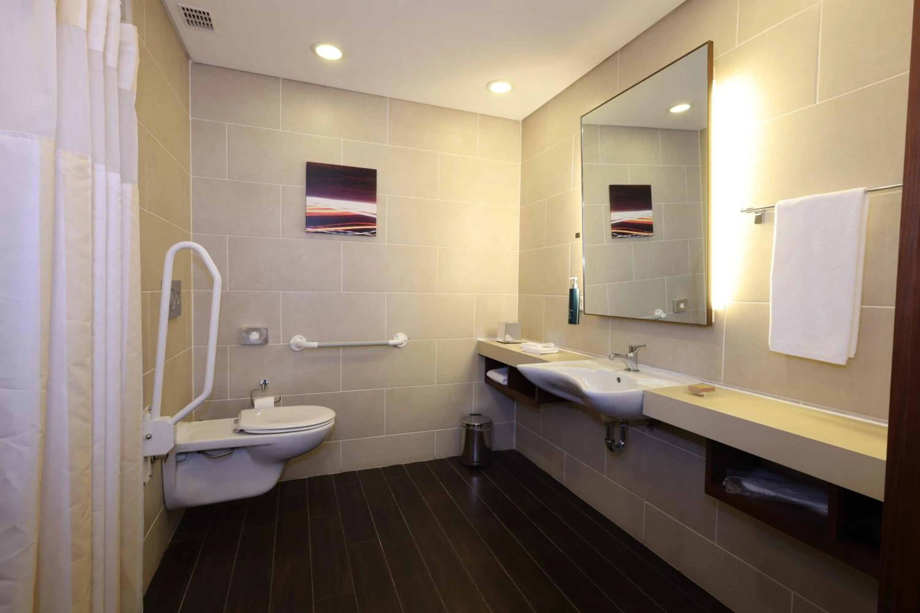 Shower in Hilton Garden Inn Konya