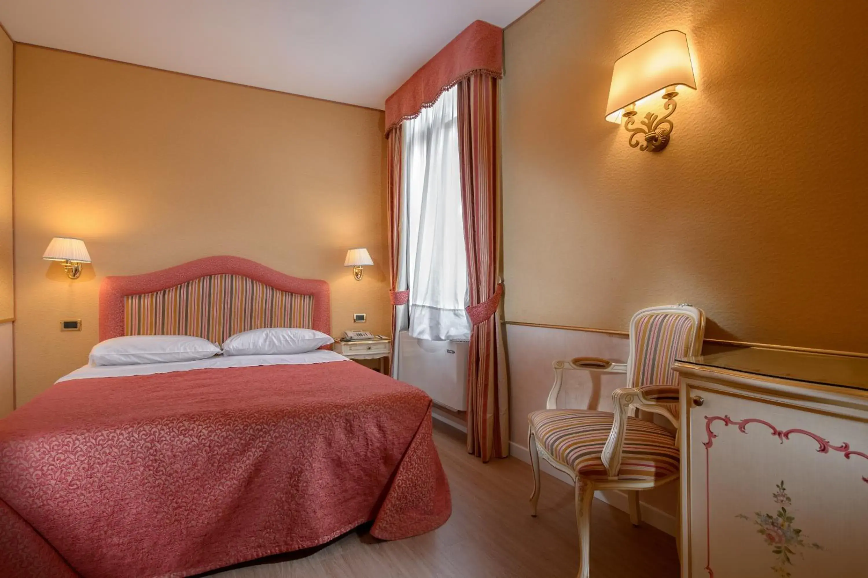 Small Double Room in Casa Burchielle Small Double Room in Casa Burchielle