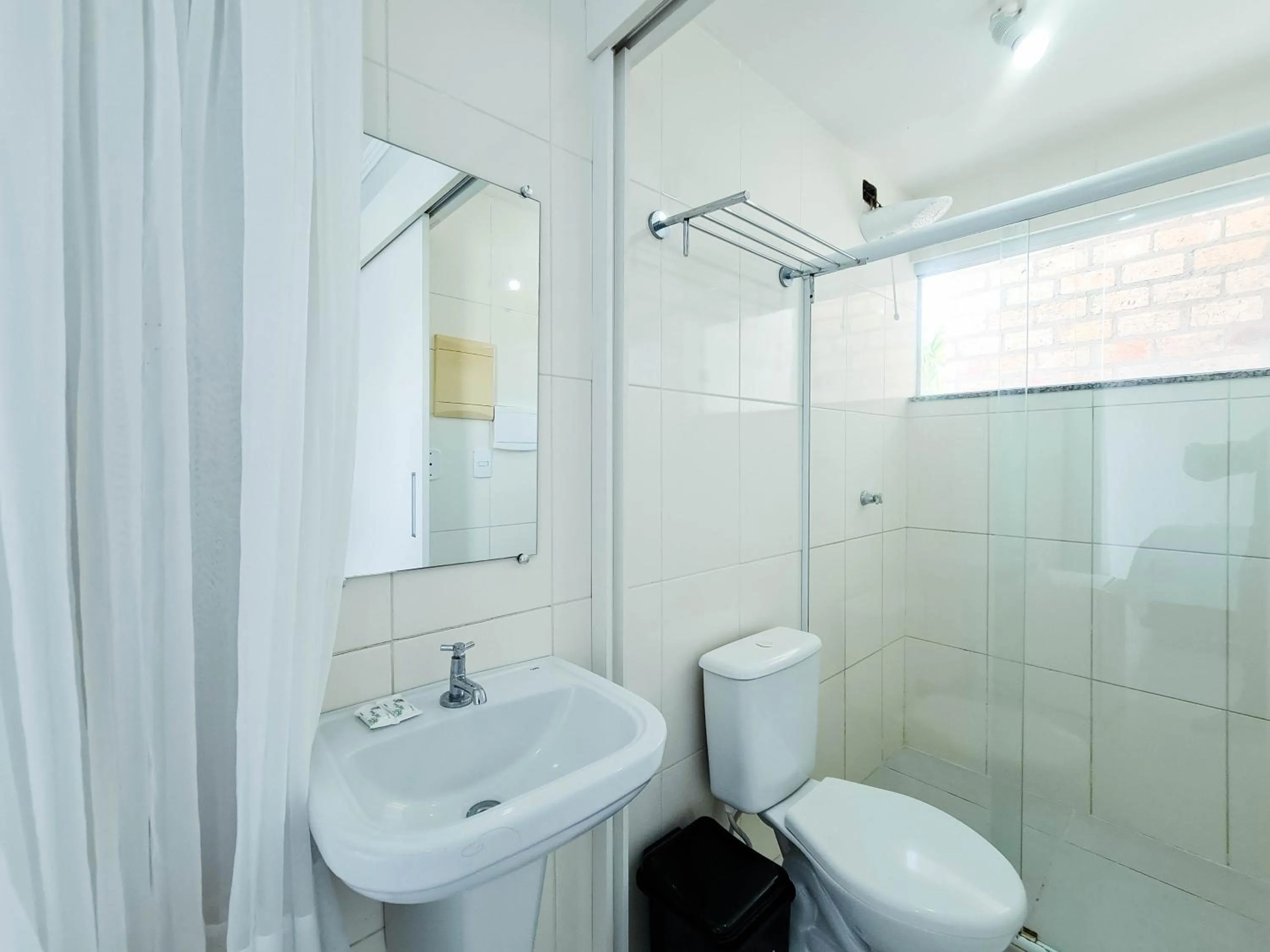 Bathroom in Pousada Praia do Flamengo