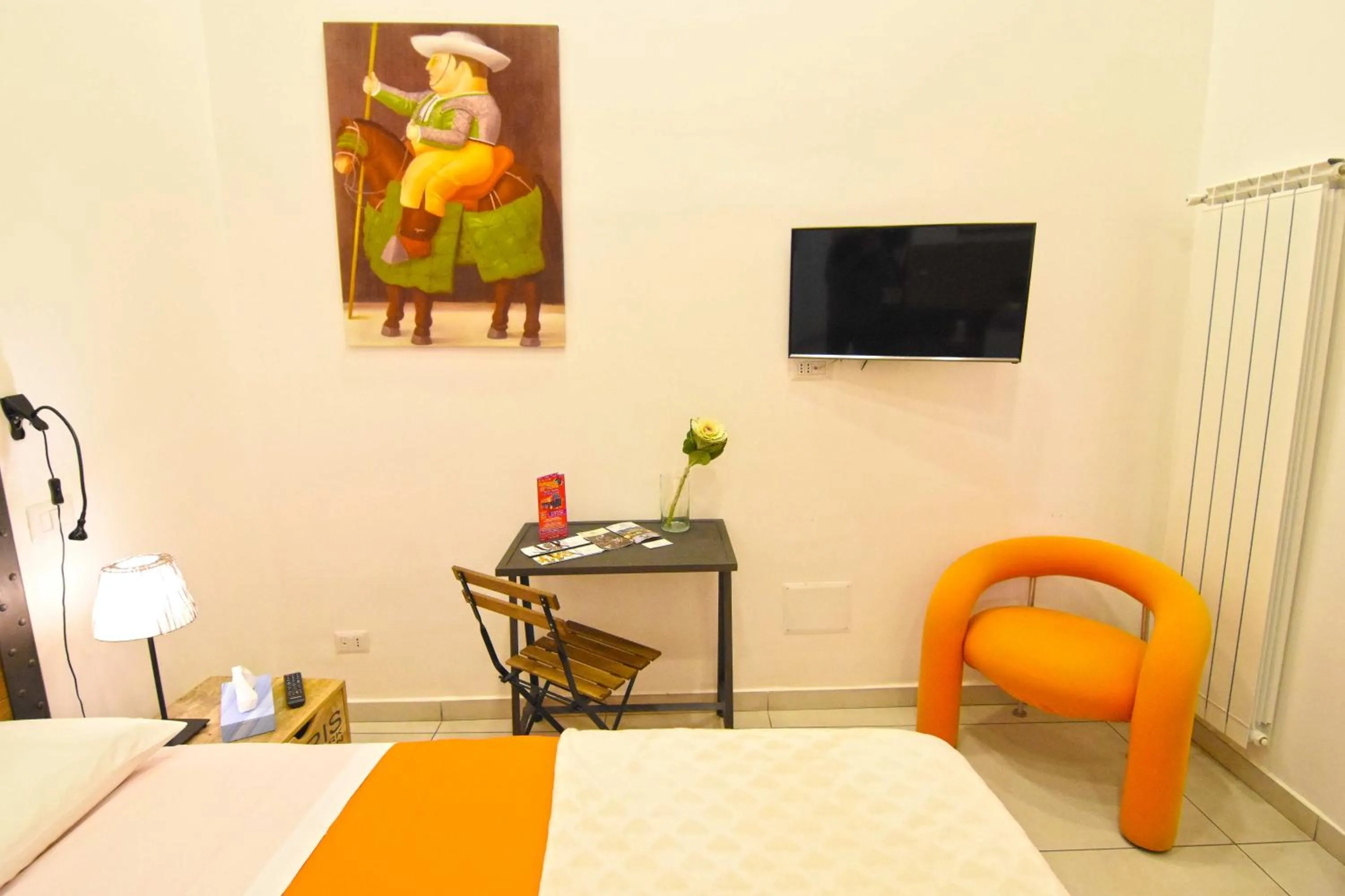 TV and multimedia, Bed in B&B Ninarella Napoli