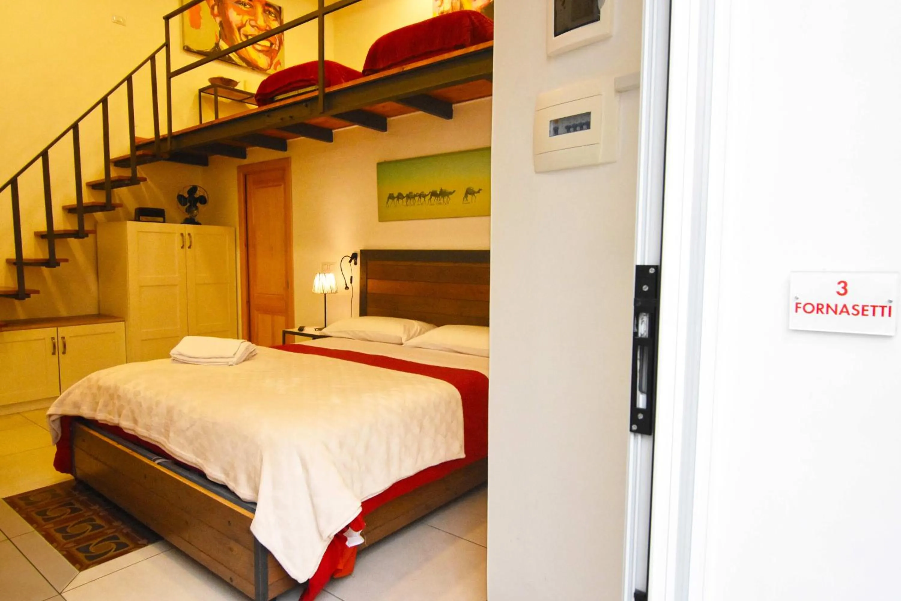 Toilet, Bed in B&B Ninarella Napoli