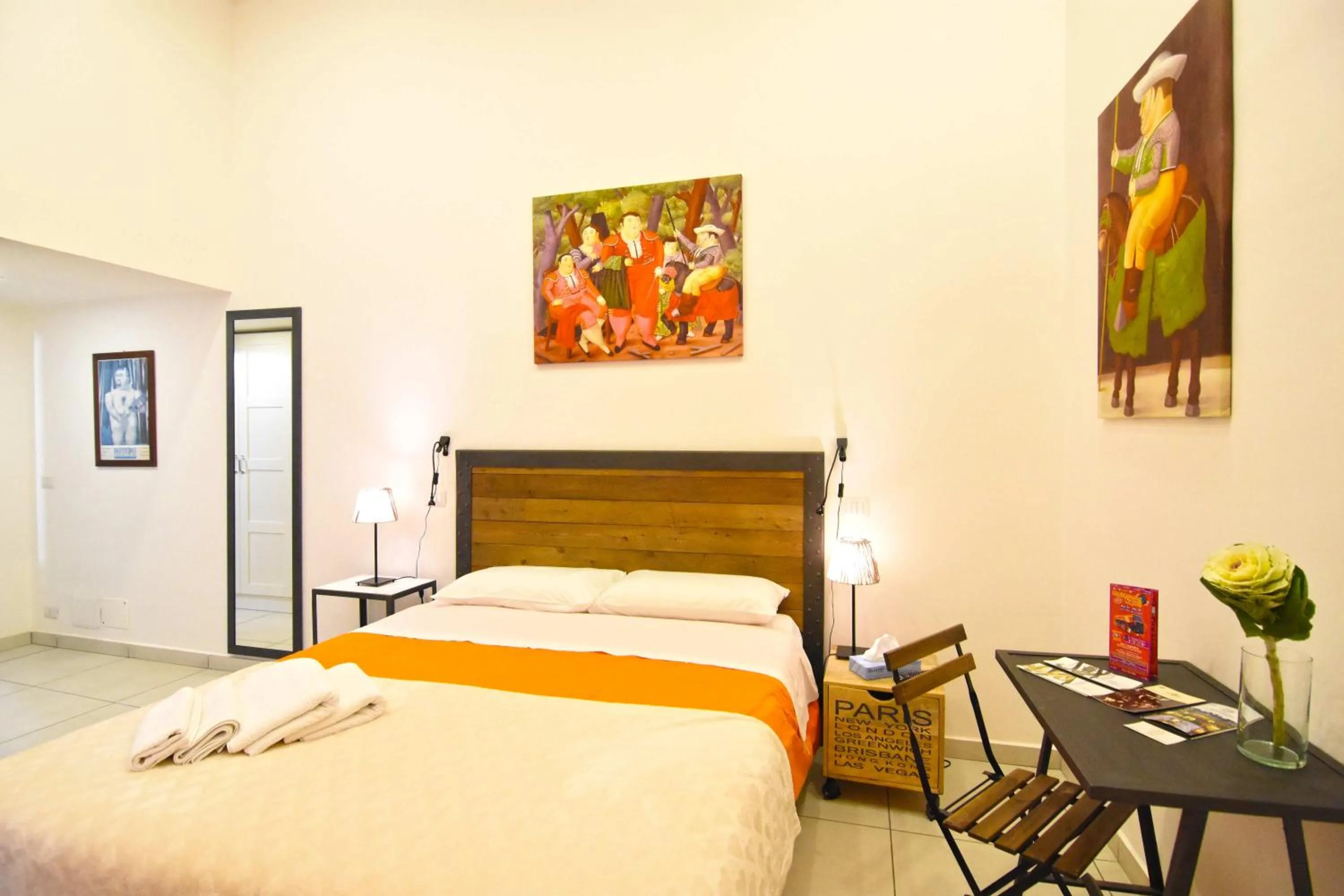 Shower, Bed in B&B Ninarella Napoli